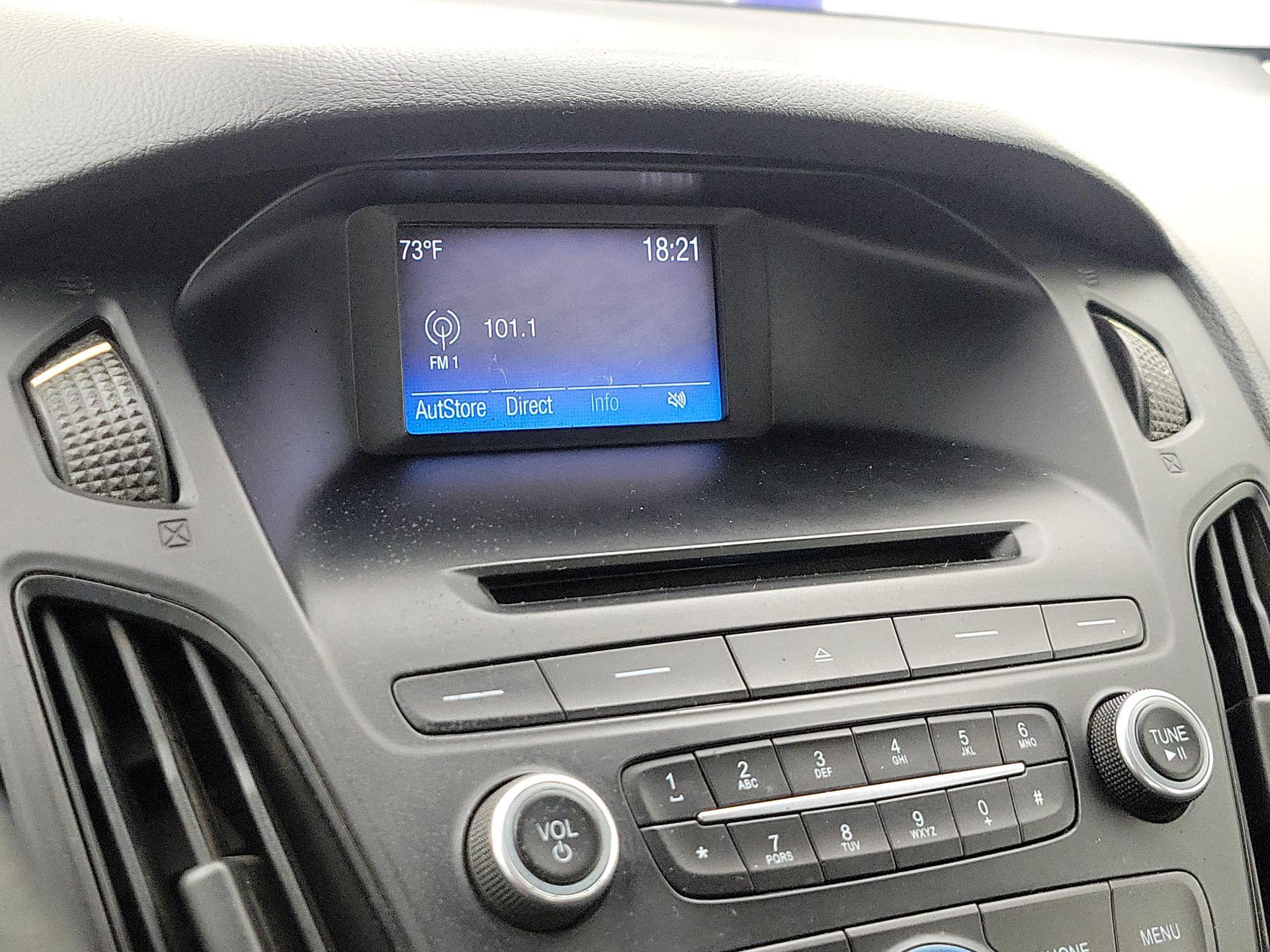 Thumbnail: 2016 Ford Focus - 15