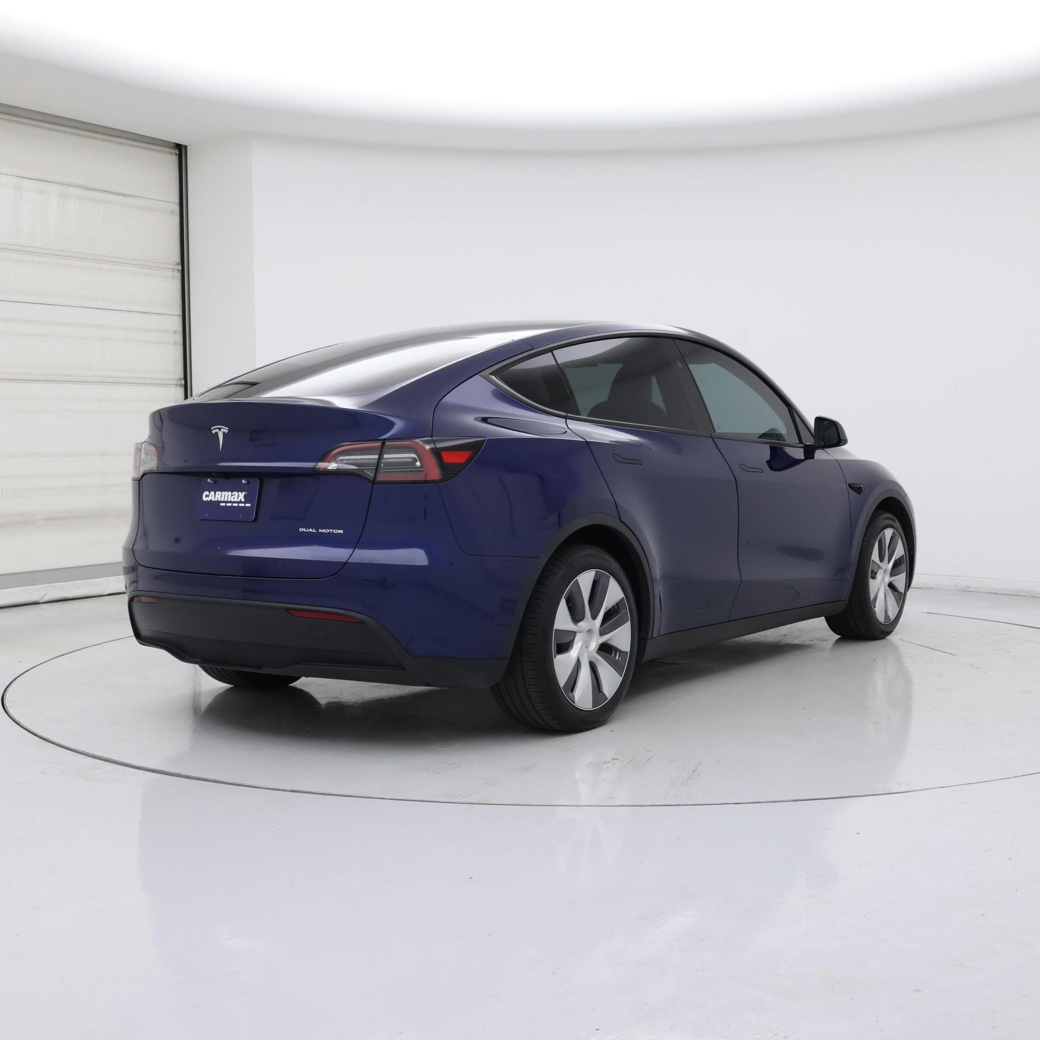 Thumbnail: 2024 Tesla Model Y - 8