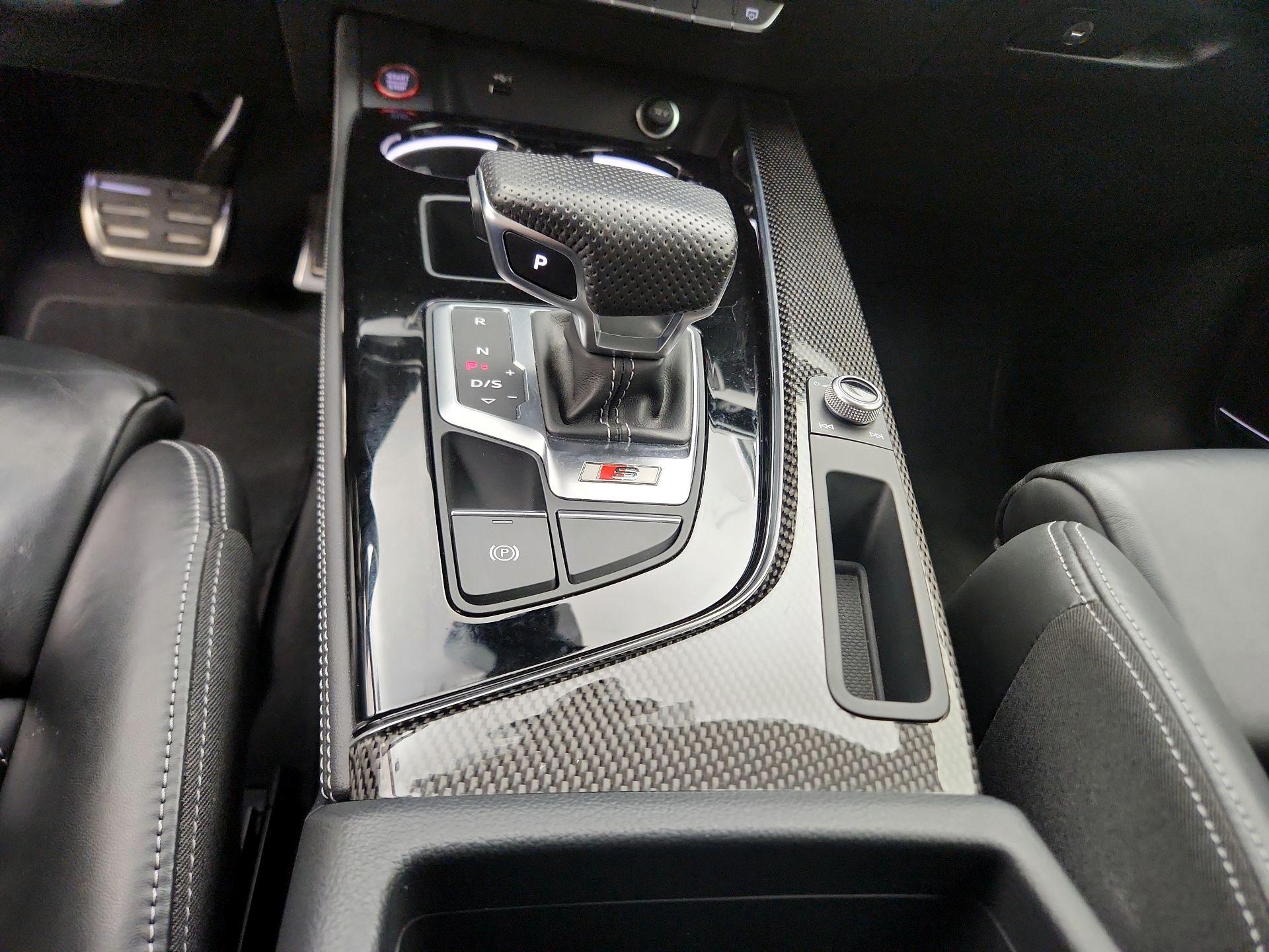 Thumbnail: 2021 Audi S5 - 18