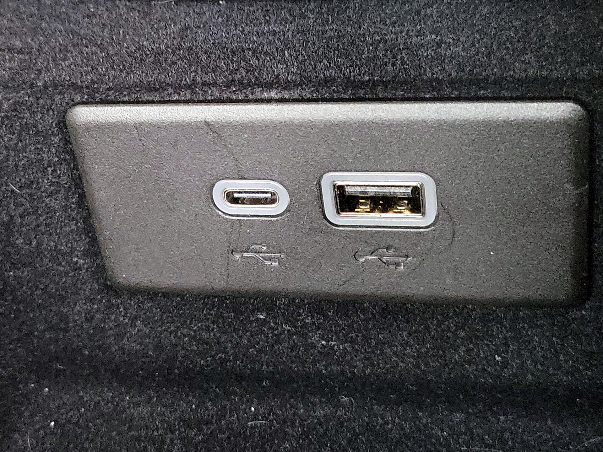 Thumbnail: 2025 Chevrolet Corvette - 18