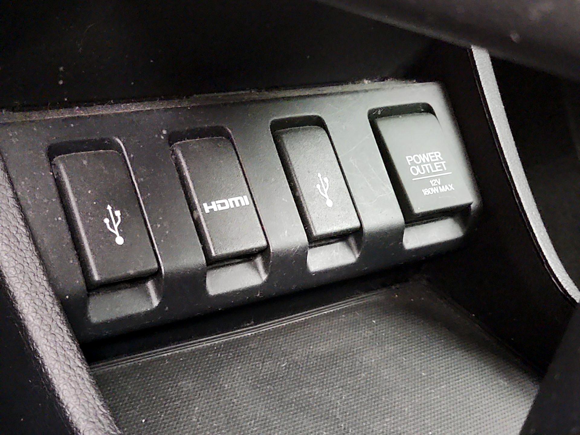 Thumbnail: 2016 Honda HR-V - 18