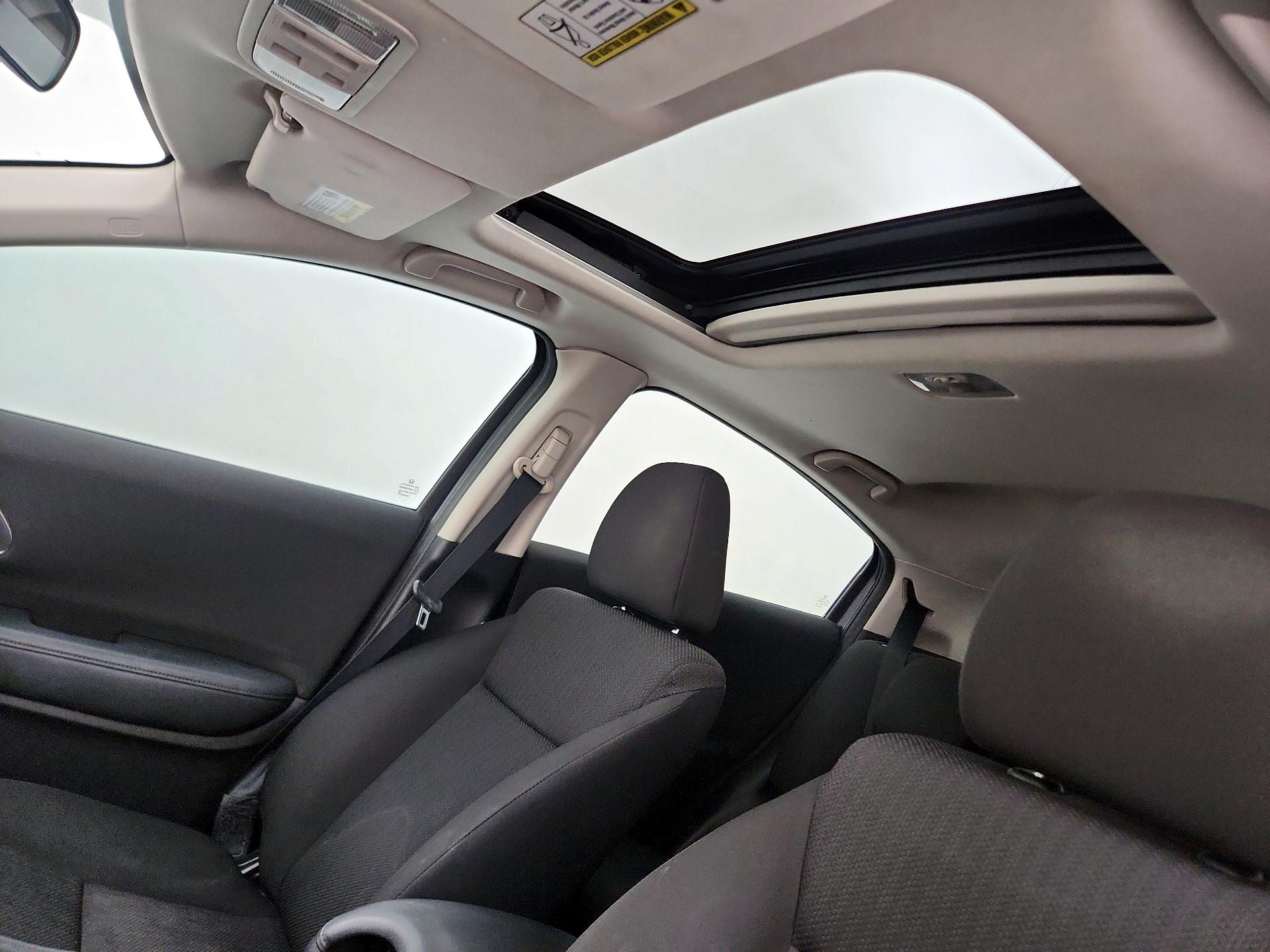 Thumbnail: 2016 Honda HR-V - 19