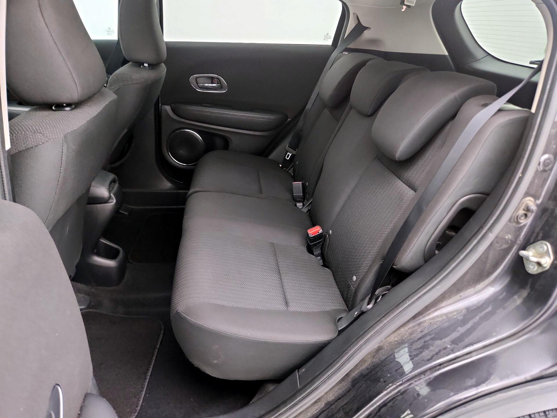 Thumbnail: 2016 Honda HR-V - 20