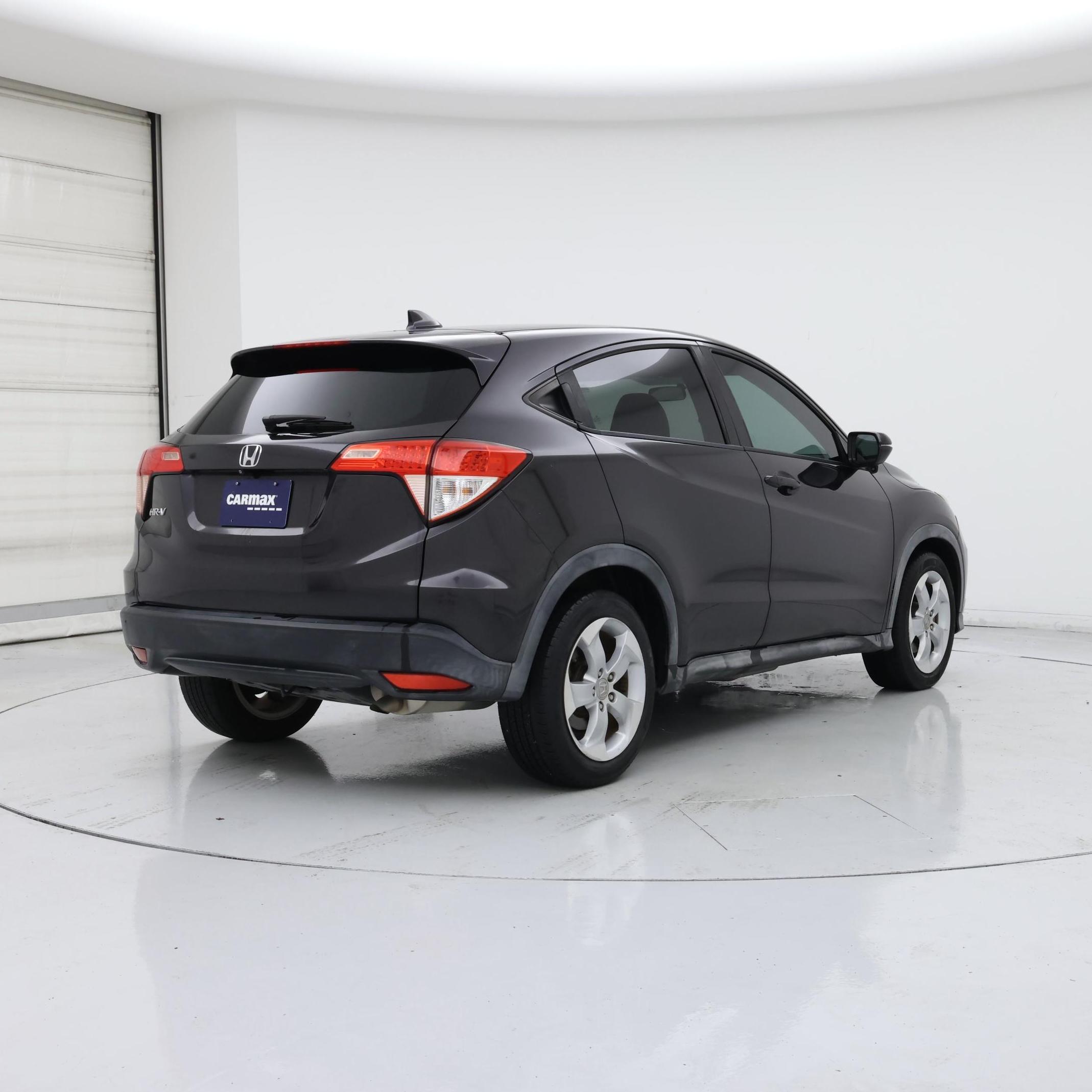 Thumbnail: 2016 Honda HR-V - 8