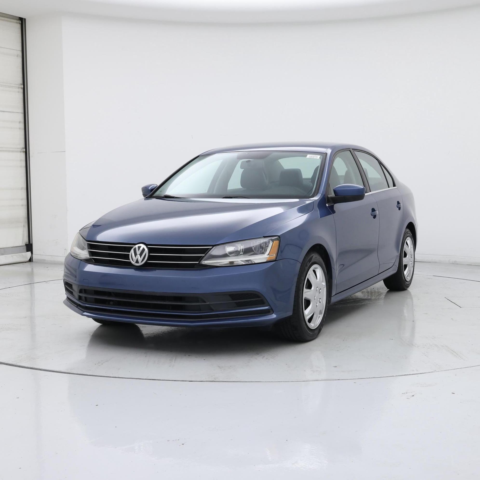 Thumbnail: 2017 Volkswagen Jetta - 4