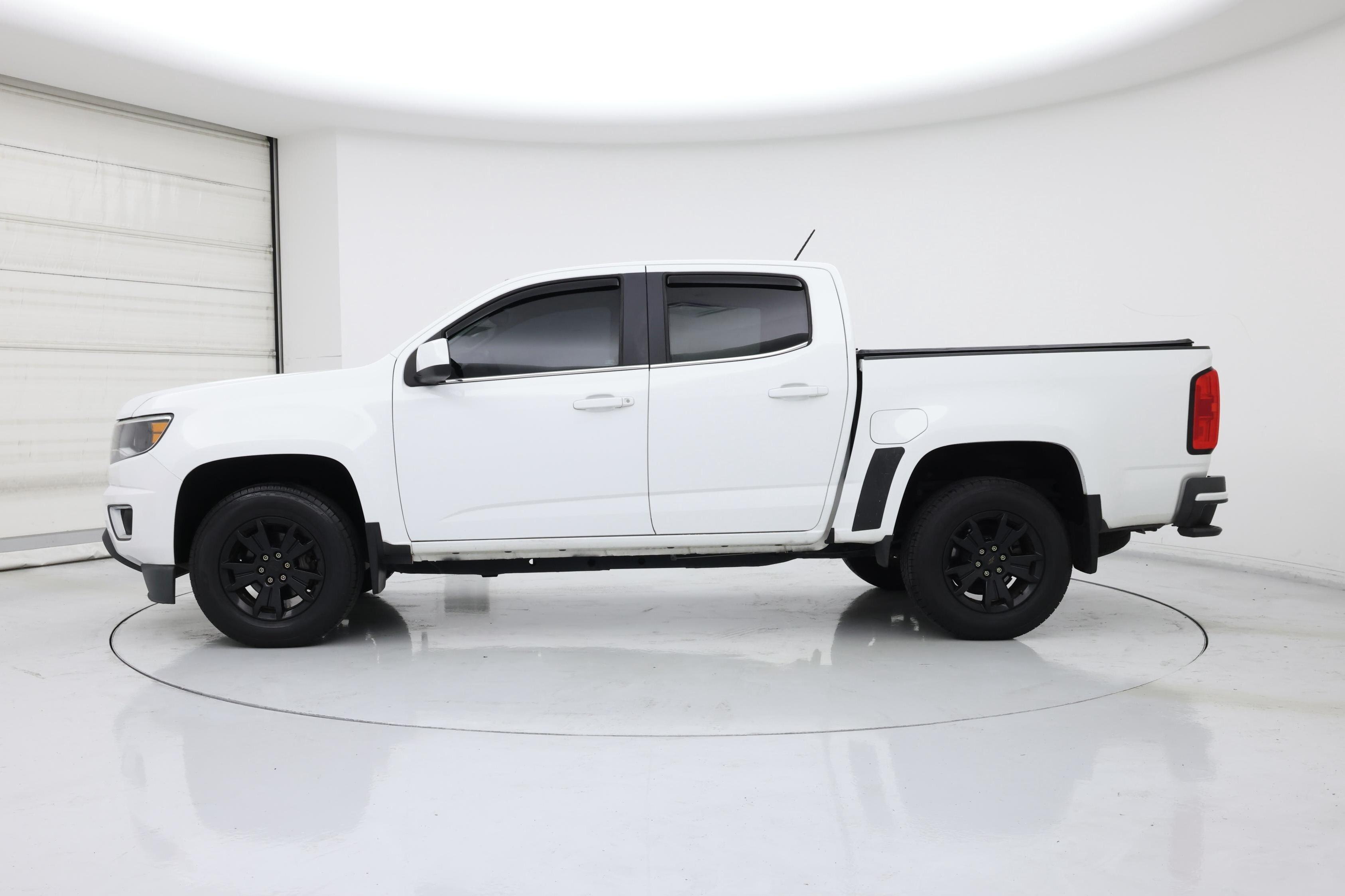 Thumbnail: 2015 Chevrolet Colorado - 3