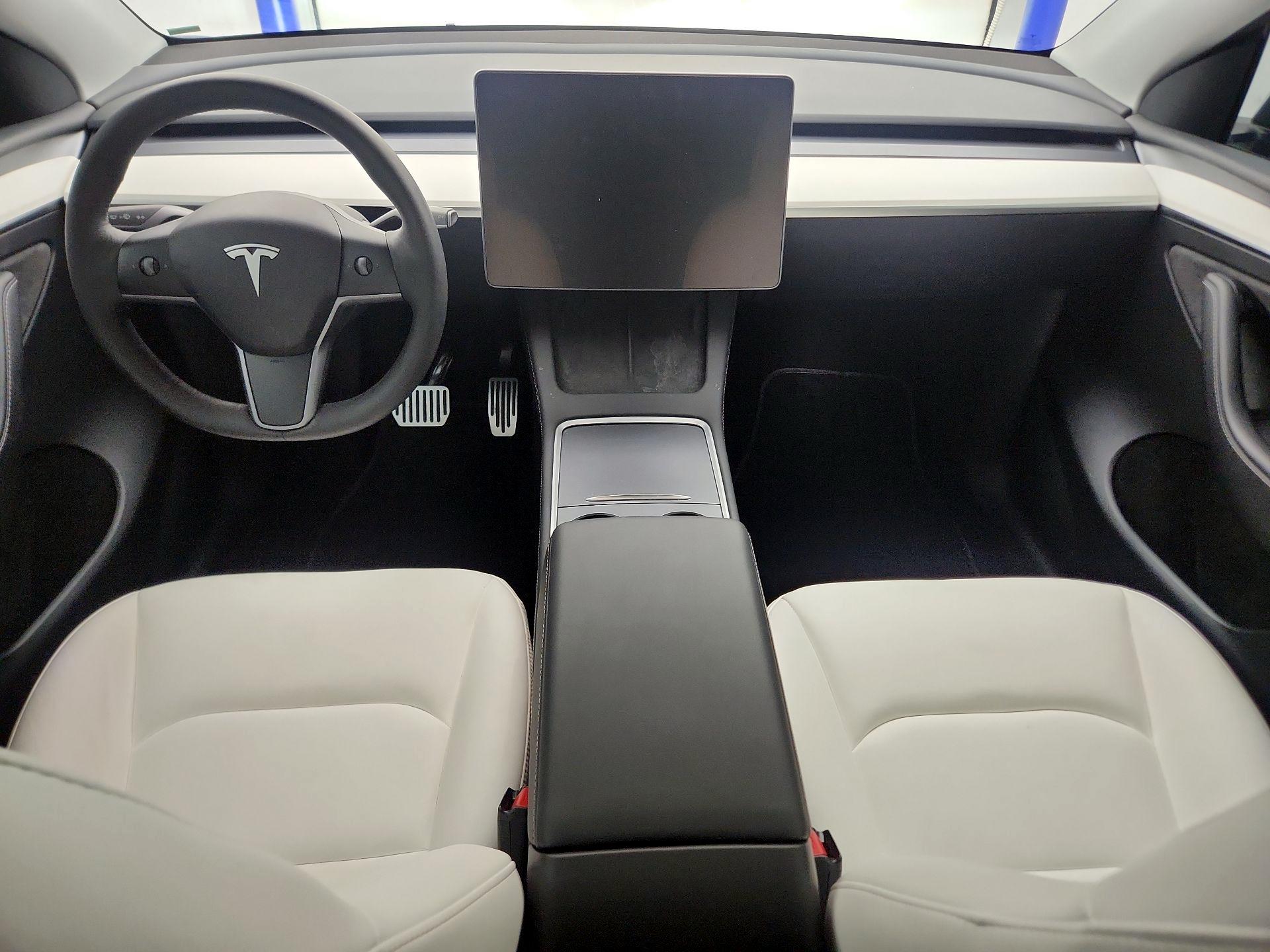 Thumbnail: 2023 Tesla Model Y - 9