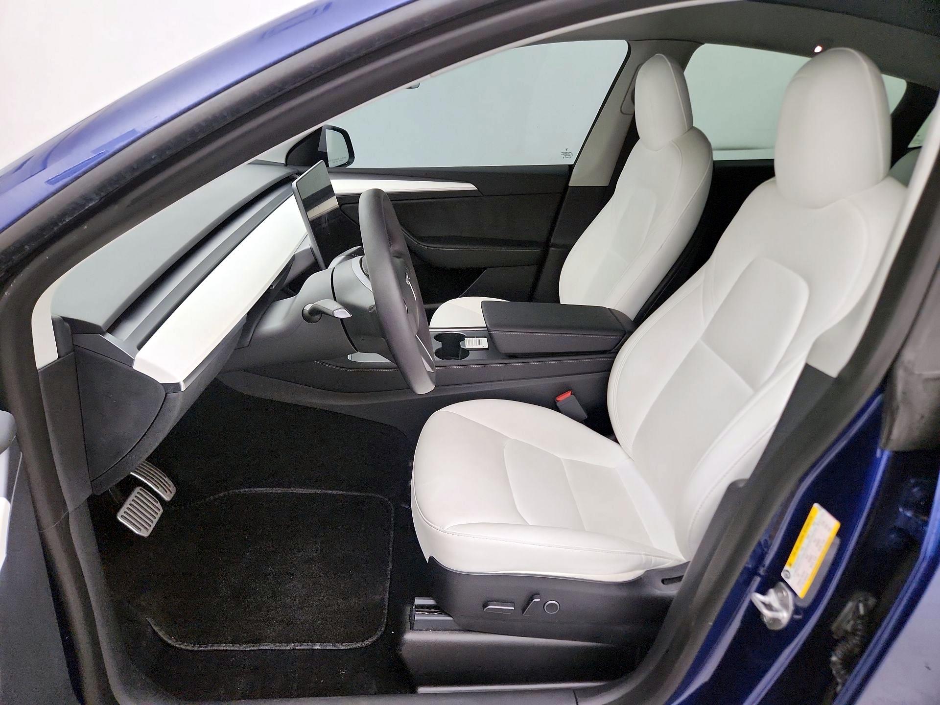 Thumbnail: 2023 Tesla Model Y - 11