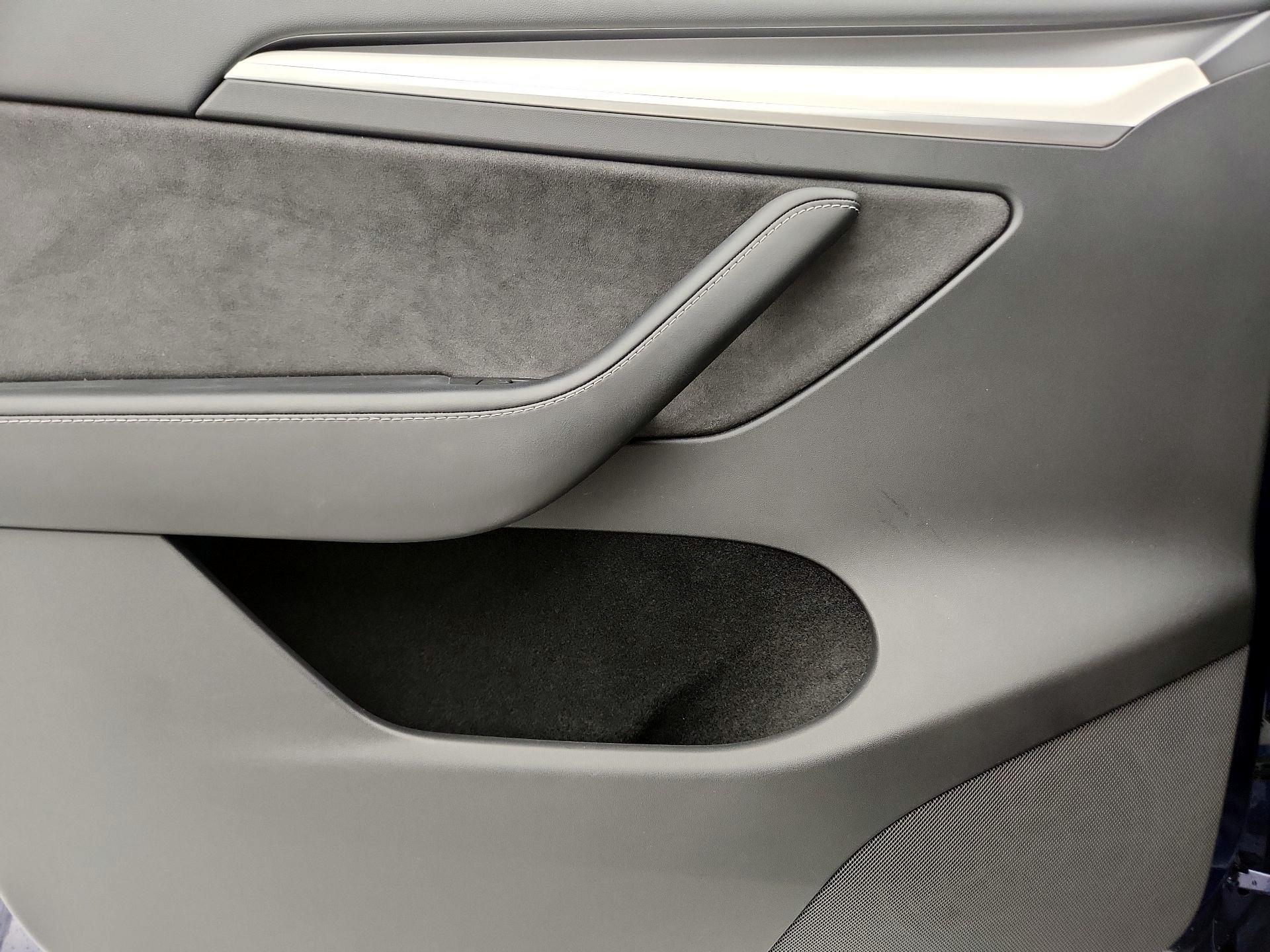 Thumbnail: 2023 Tesla Model Y - 12