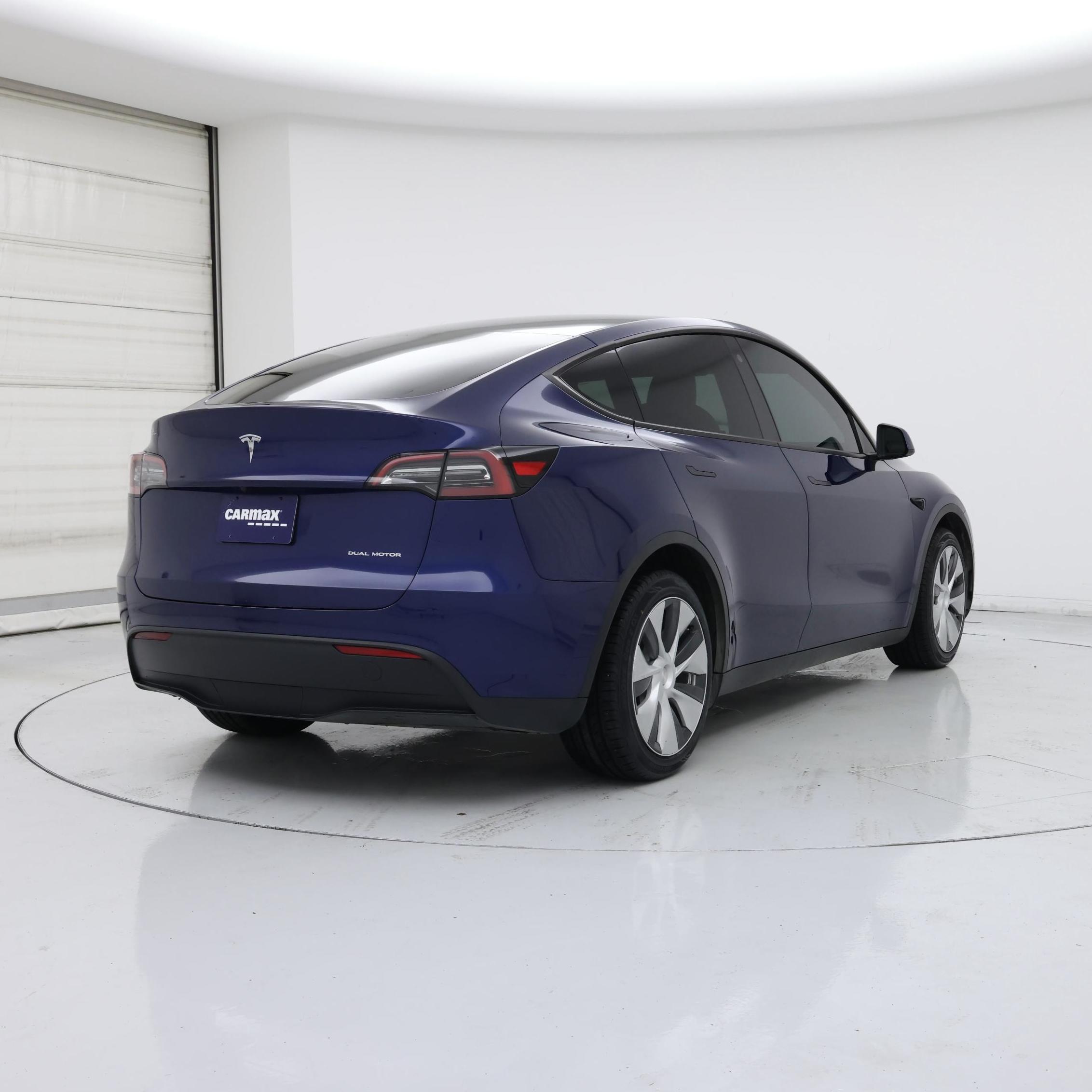 Thumbnail: 2023 Tesla Model Y - 8