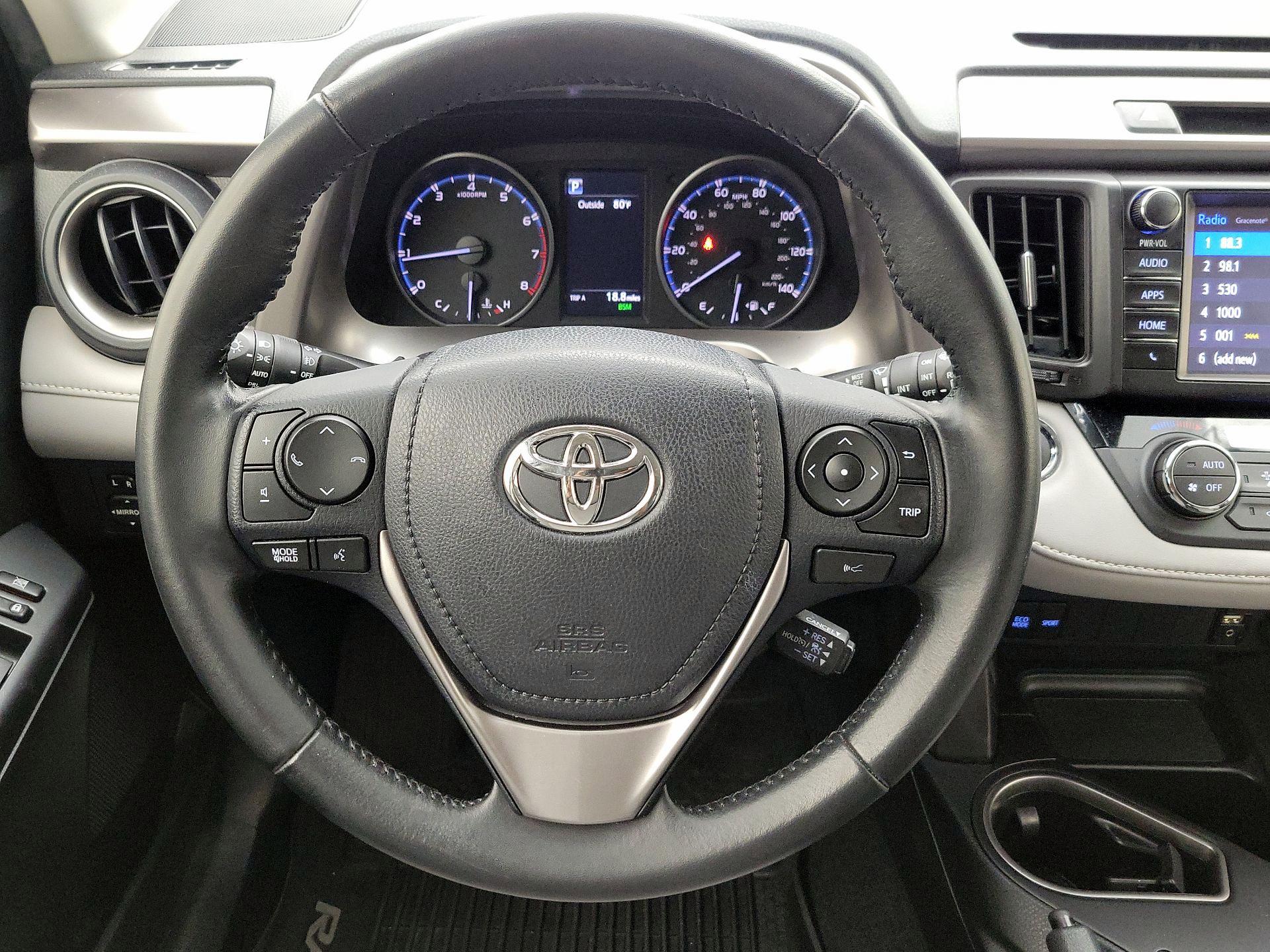 Thumbnail: 2018 Toyota RAV4 - 10