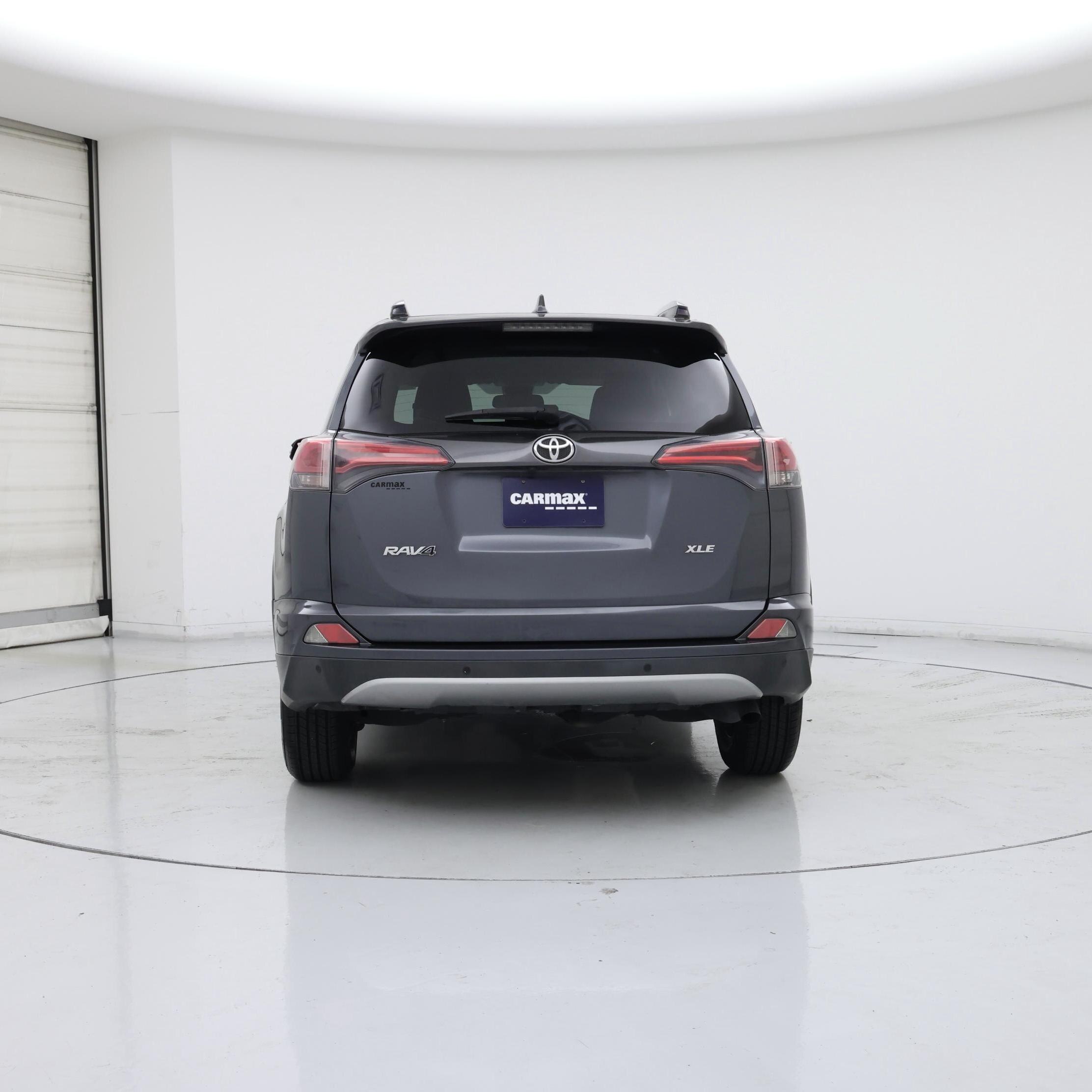 Thumbnail: 2018 Toyota RAV4 - 6