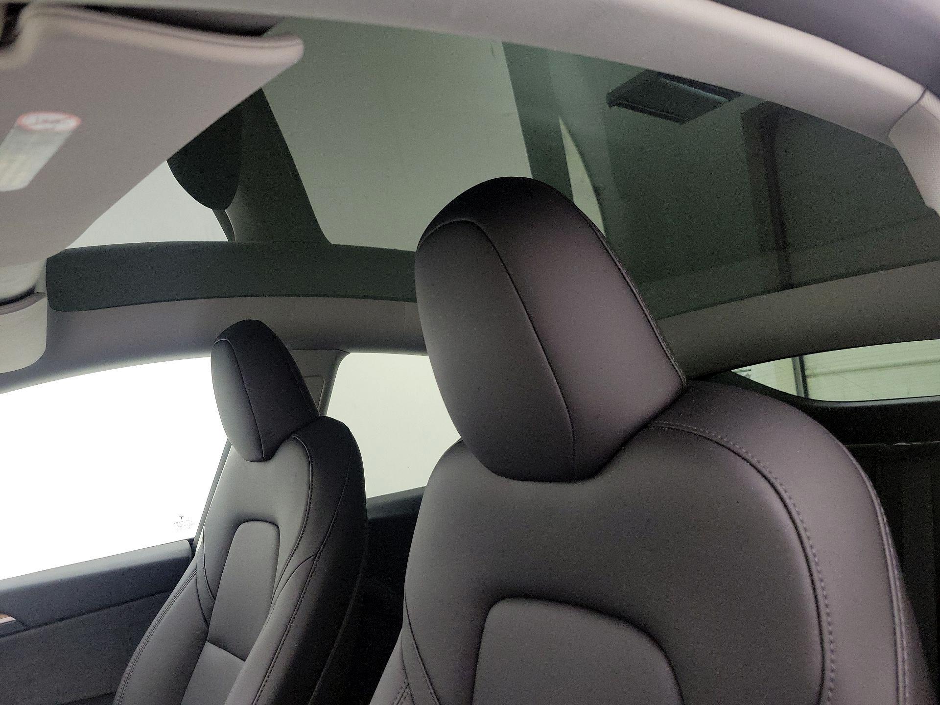 Thumbnail: 2023 Tesla Model Y - 19