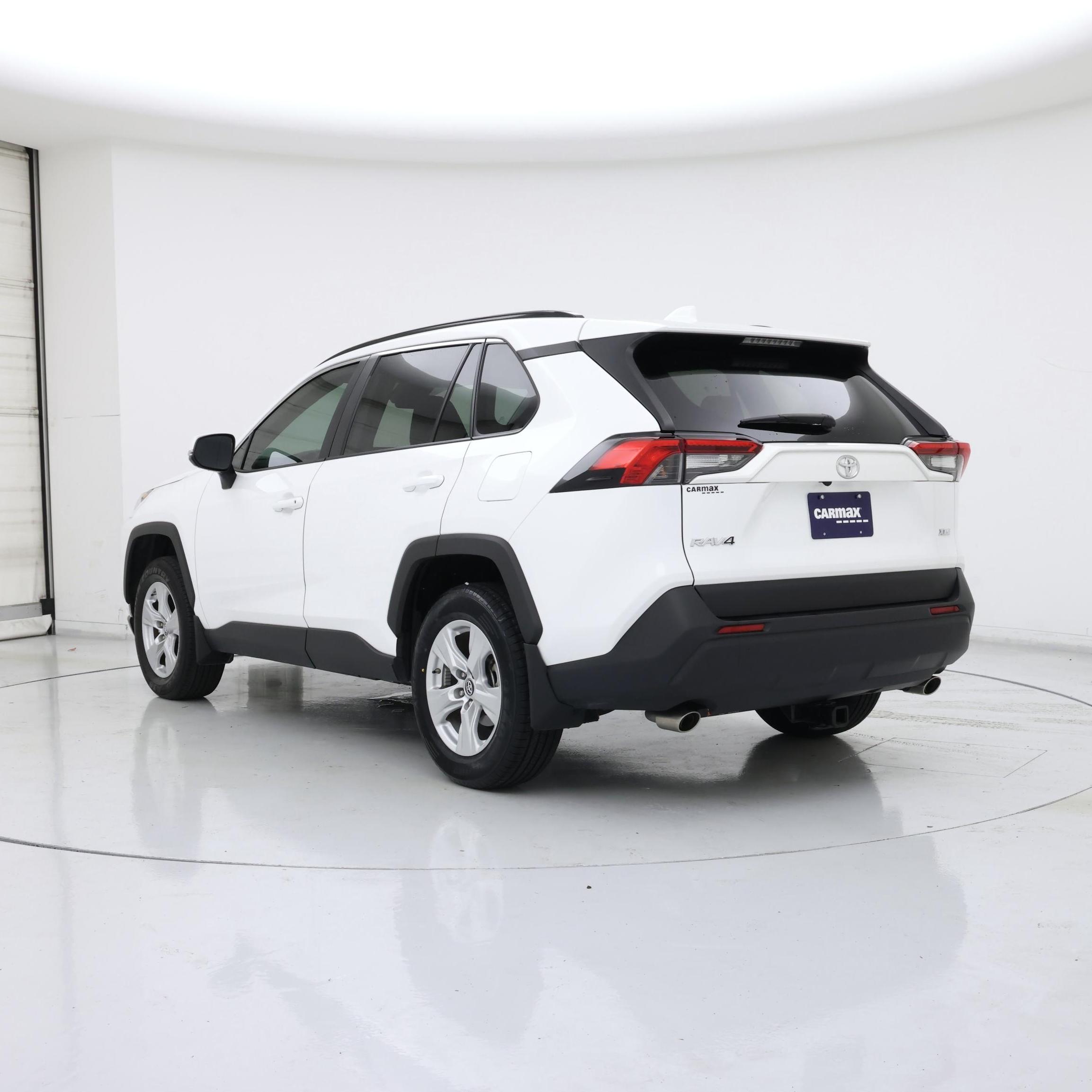 Thumbnail: 2019 Toyota RAV4 - 2