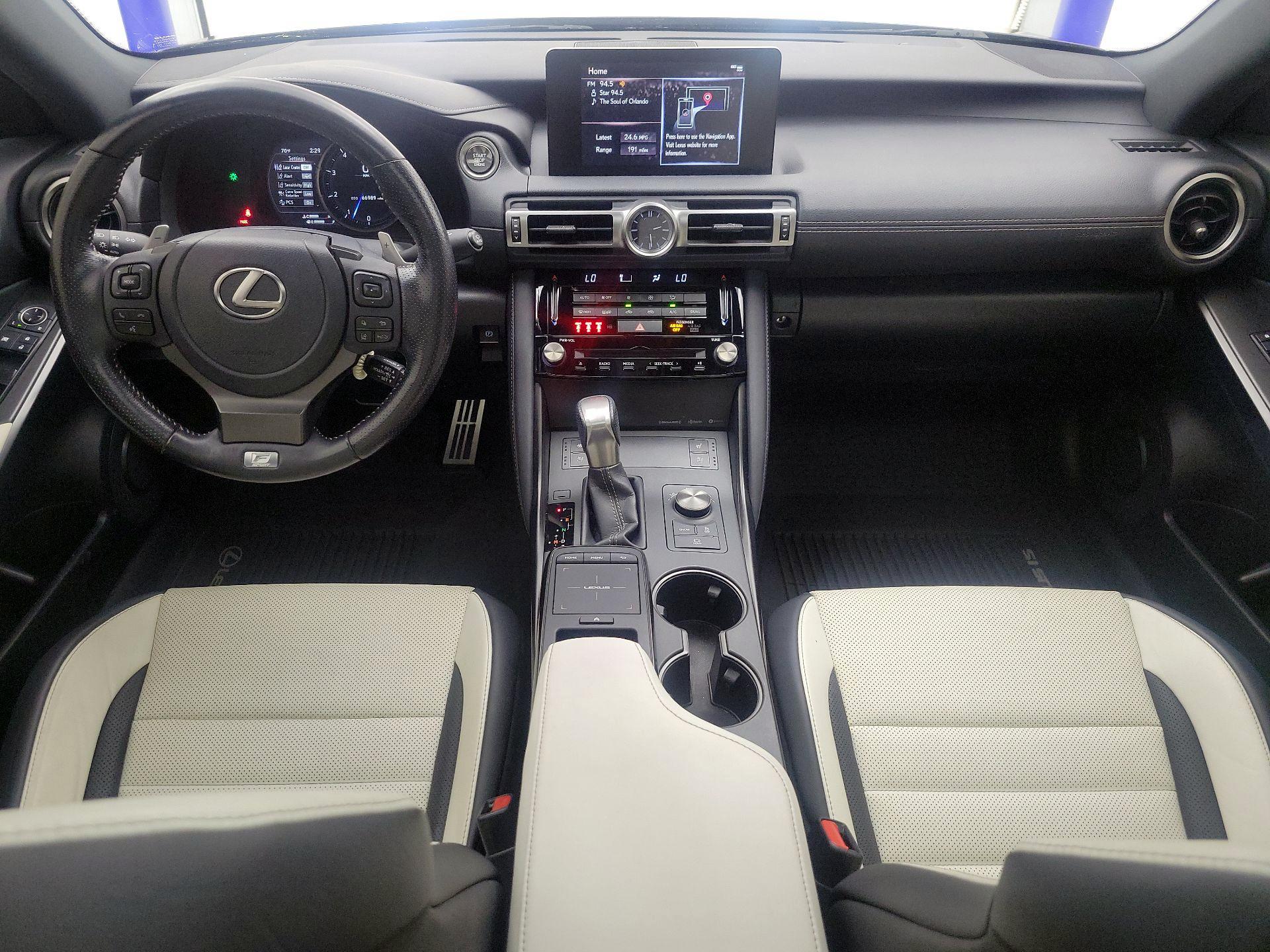 Thumbnail: 2022 Lexus IS - 9