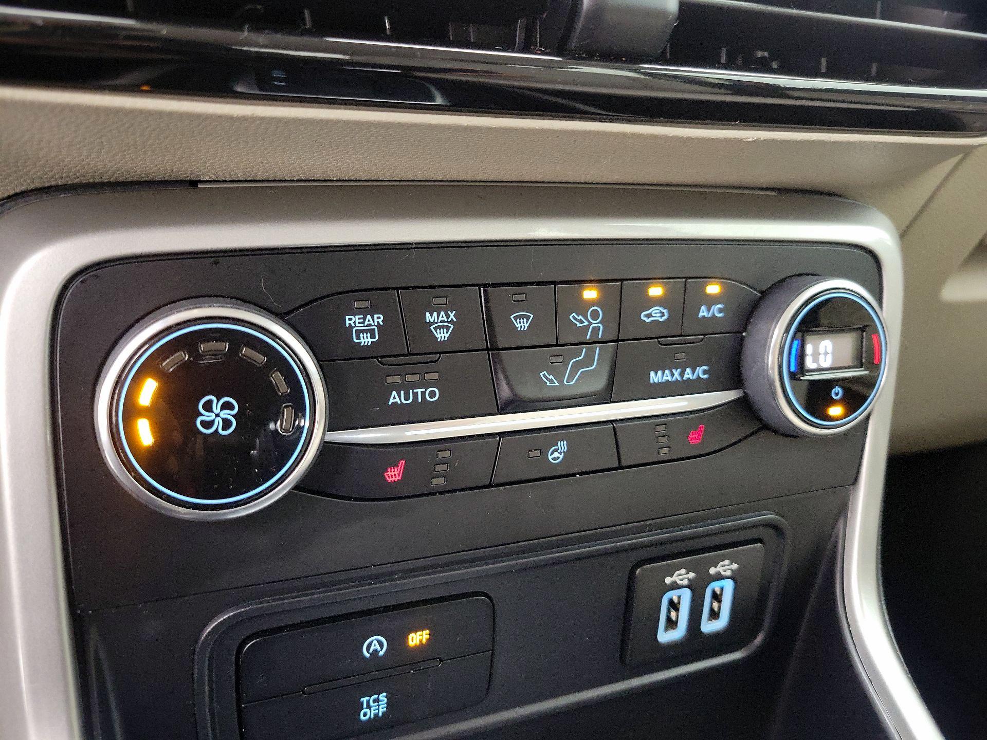 Thumbnail: 2019 Ford EcoSport - 17