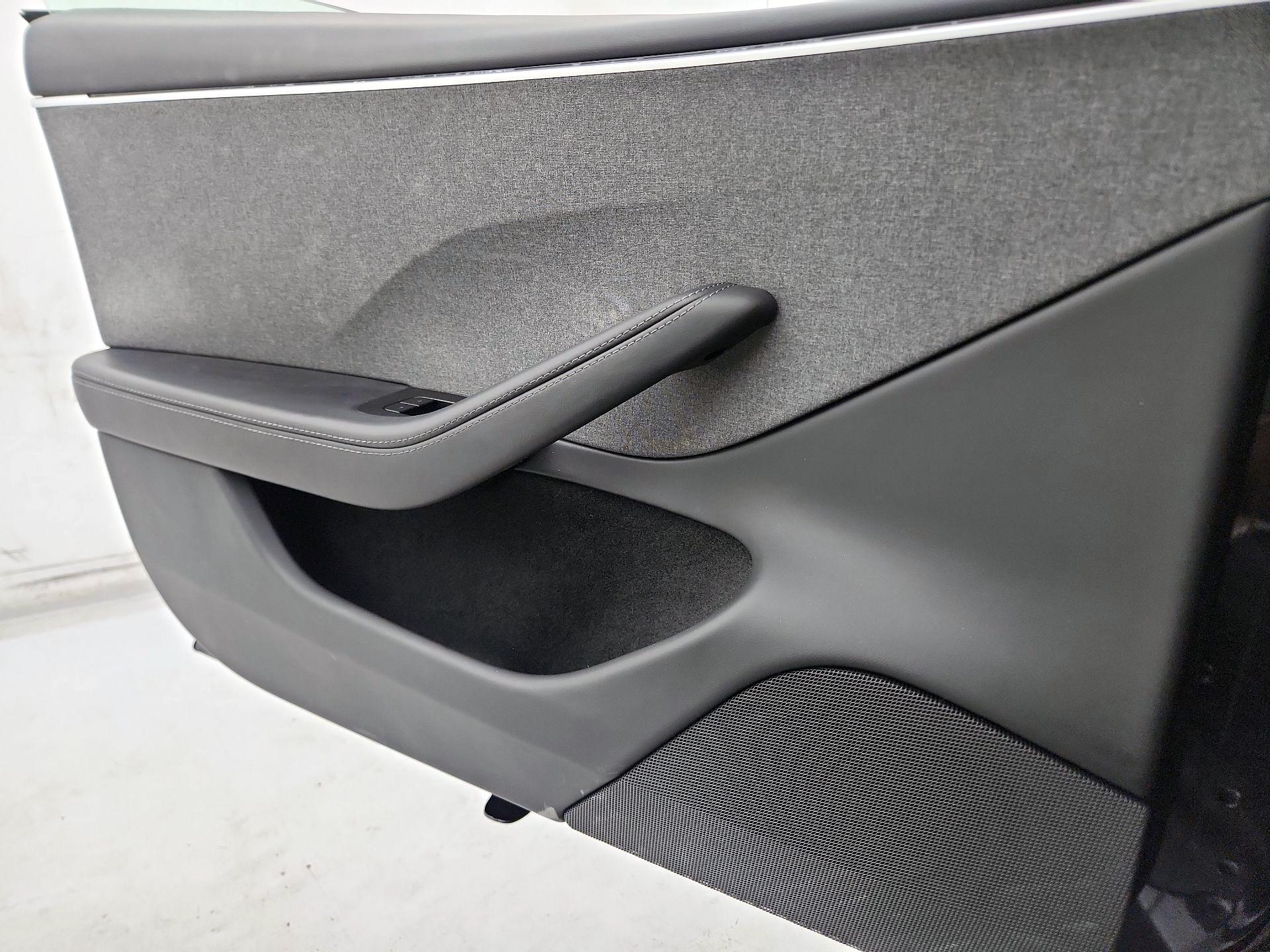Thumbnail: 2024 Tesla Model 3 - 12