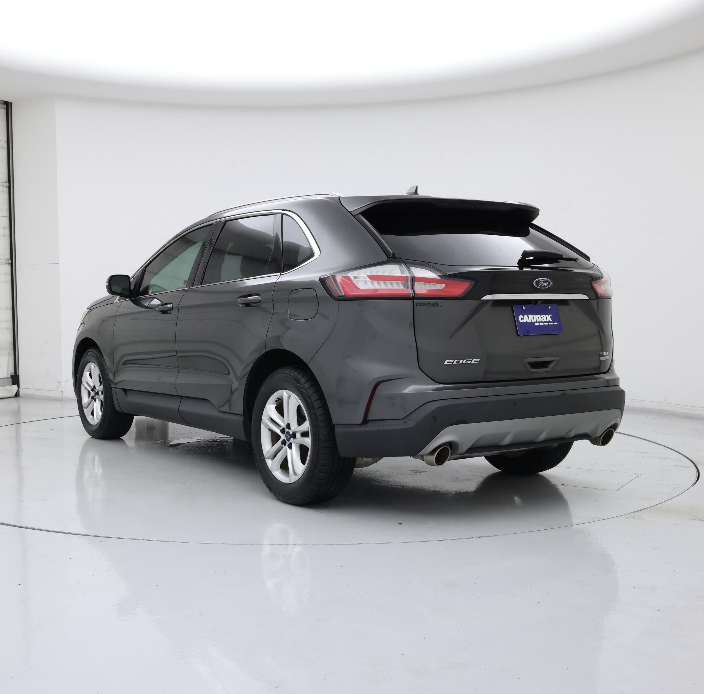 Thumbnail: 2019 Ford Edge - 2