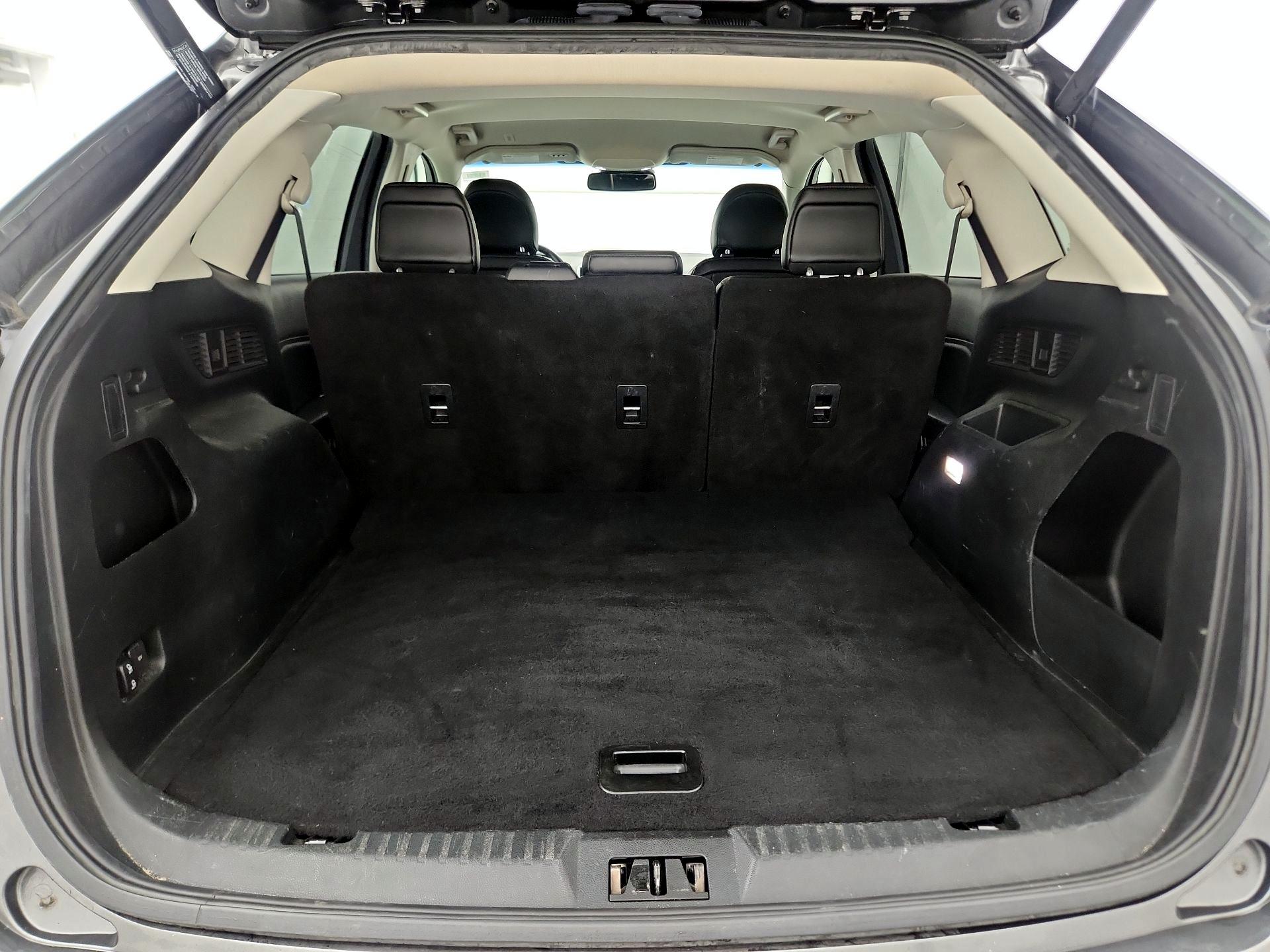 Thumbnail: 2019 Ford Edge - 20