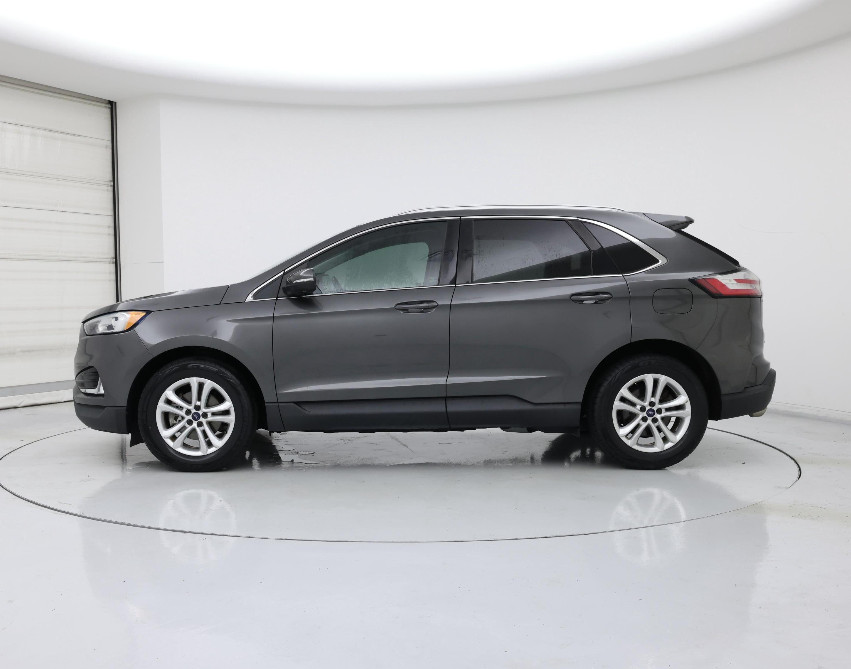 Thumbnail: 2019 Ford Edge - 3