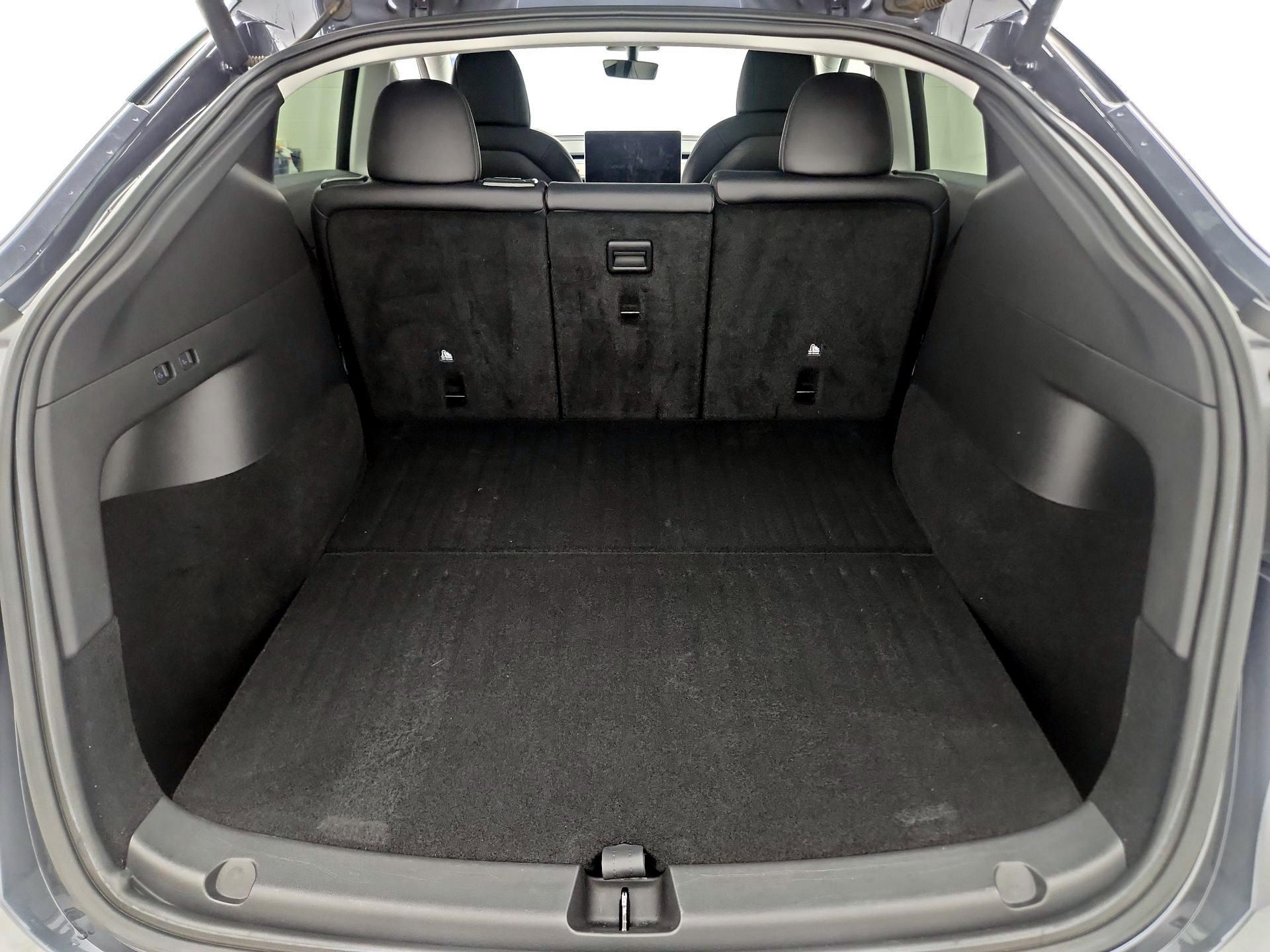 Thumbnail: 2021 Tesla Model Y - 20