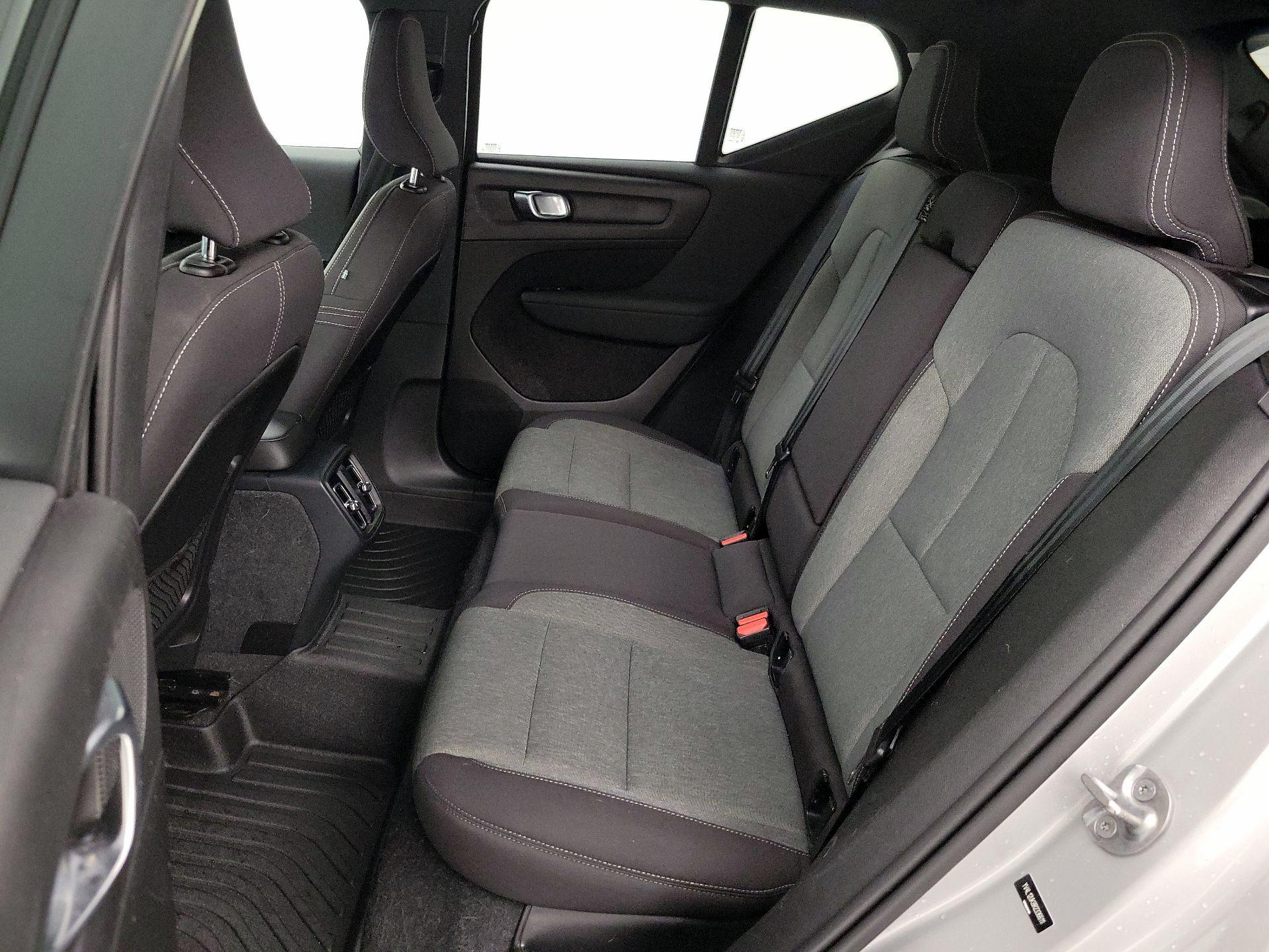 Thumbnail: 2024 Volvo XC40 - 20