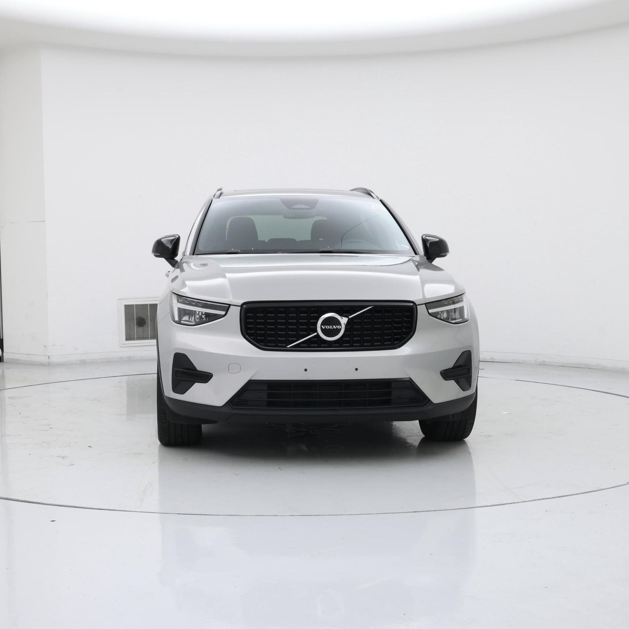Thumbnail: 2024 Volvo XC40 - 5