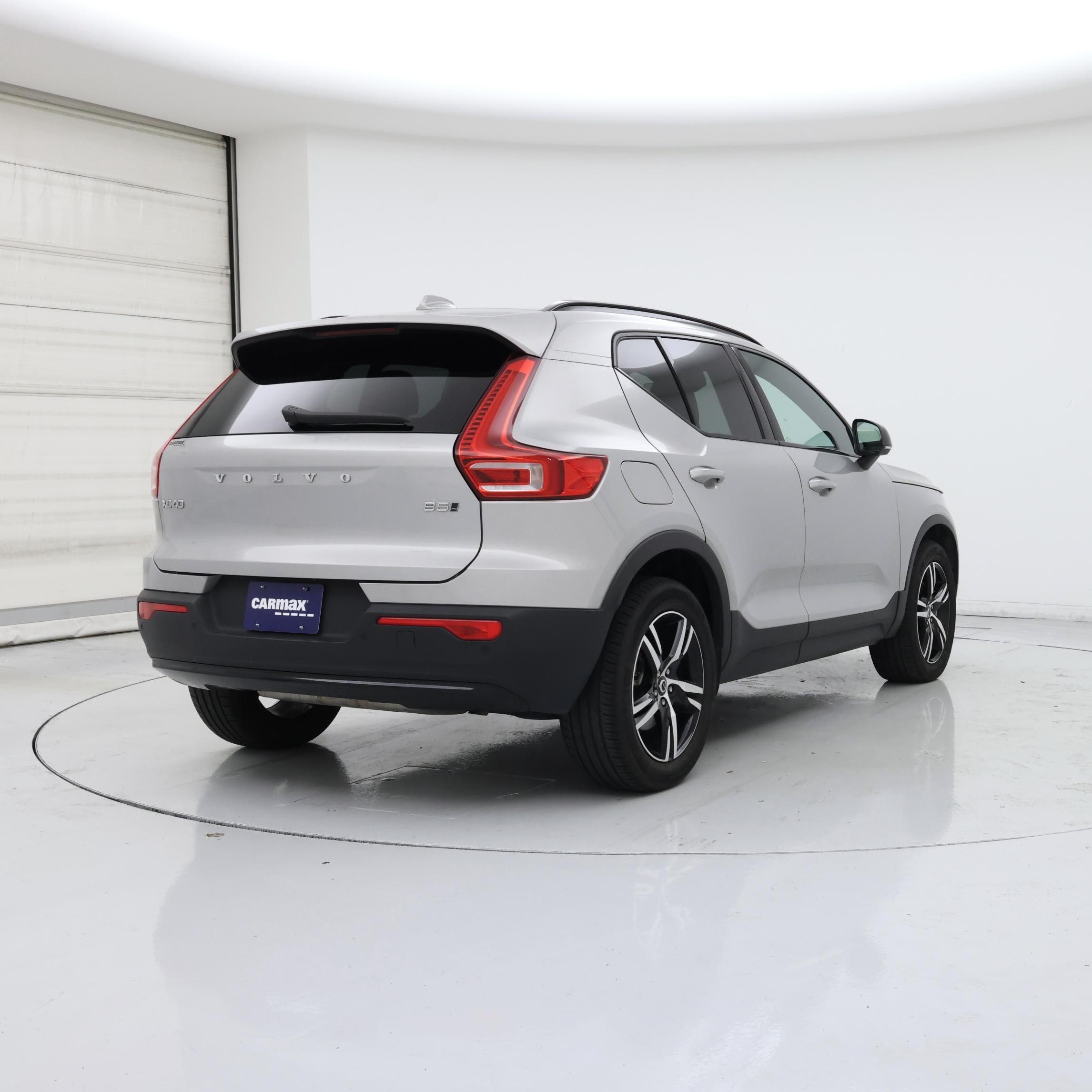 Thumbnail: 2024 Volvo XC40 - 8