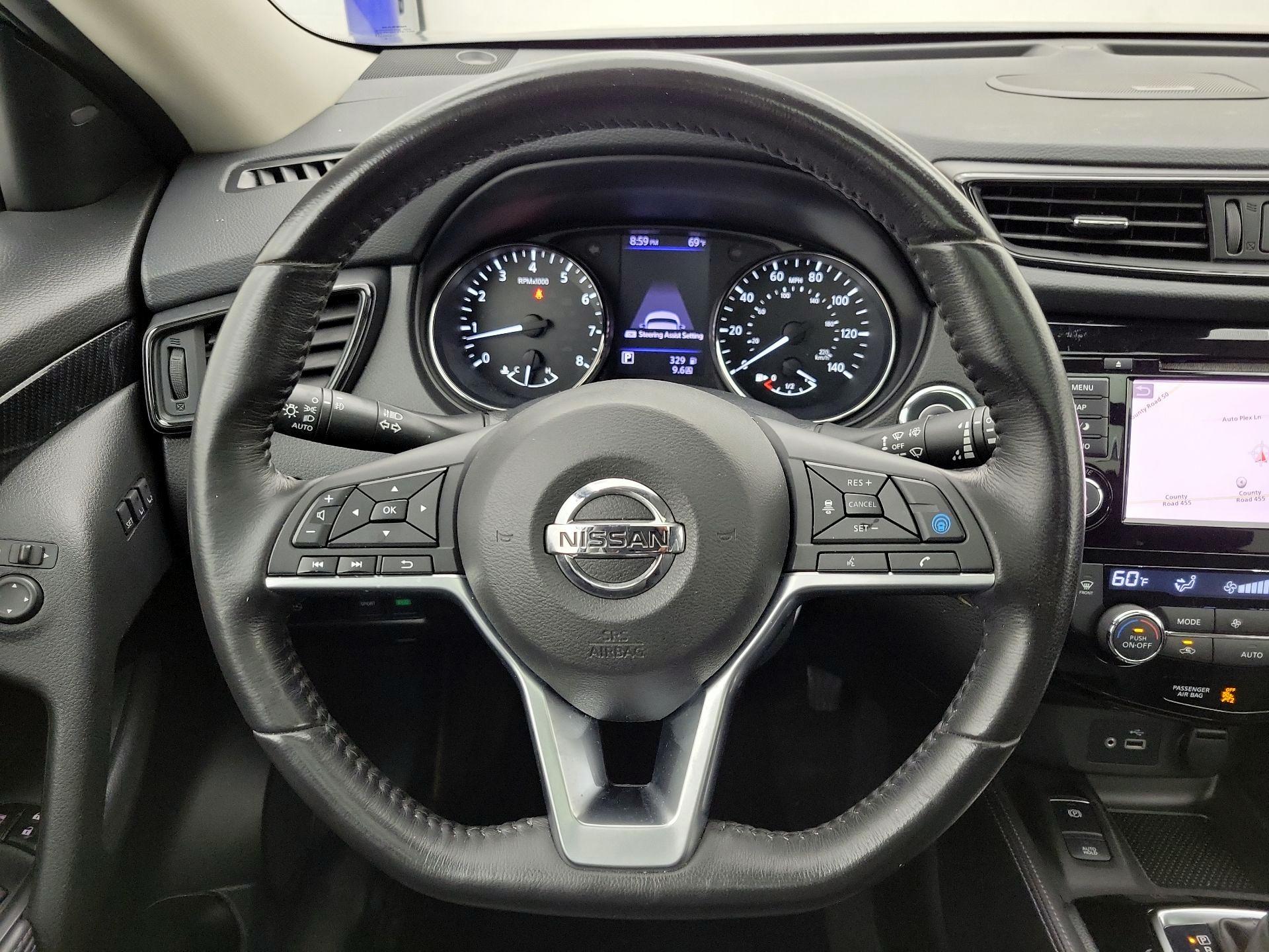 Thumbnail: 2018 Nissan Rogue - 10
