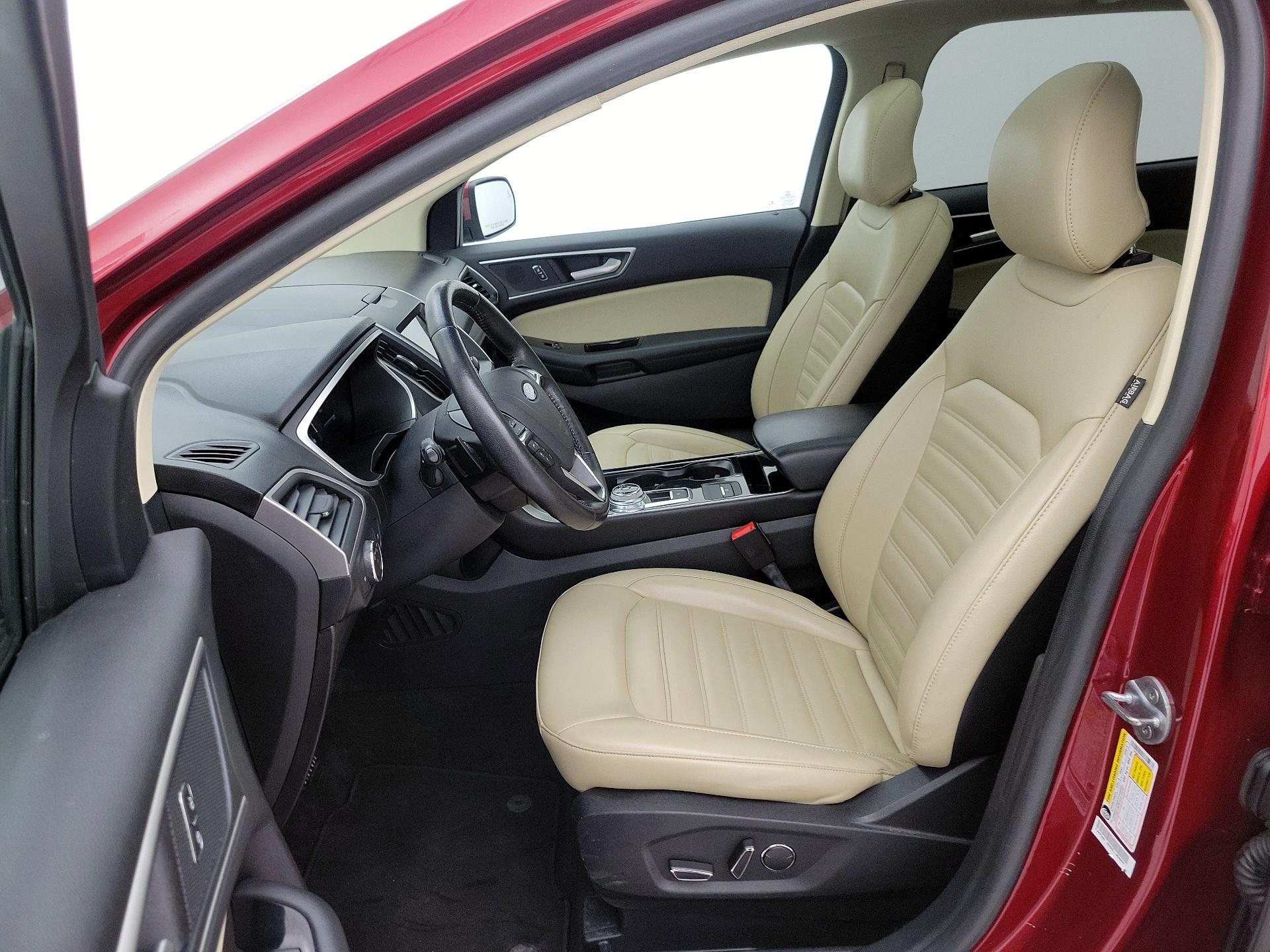 Thumbnail: 2019 Ford Edge - 11