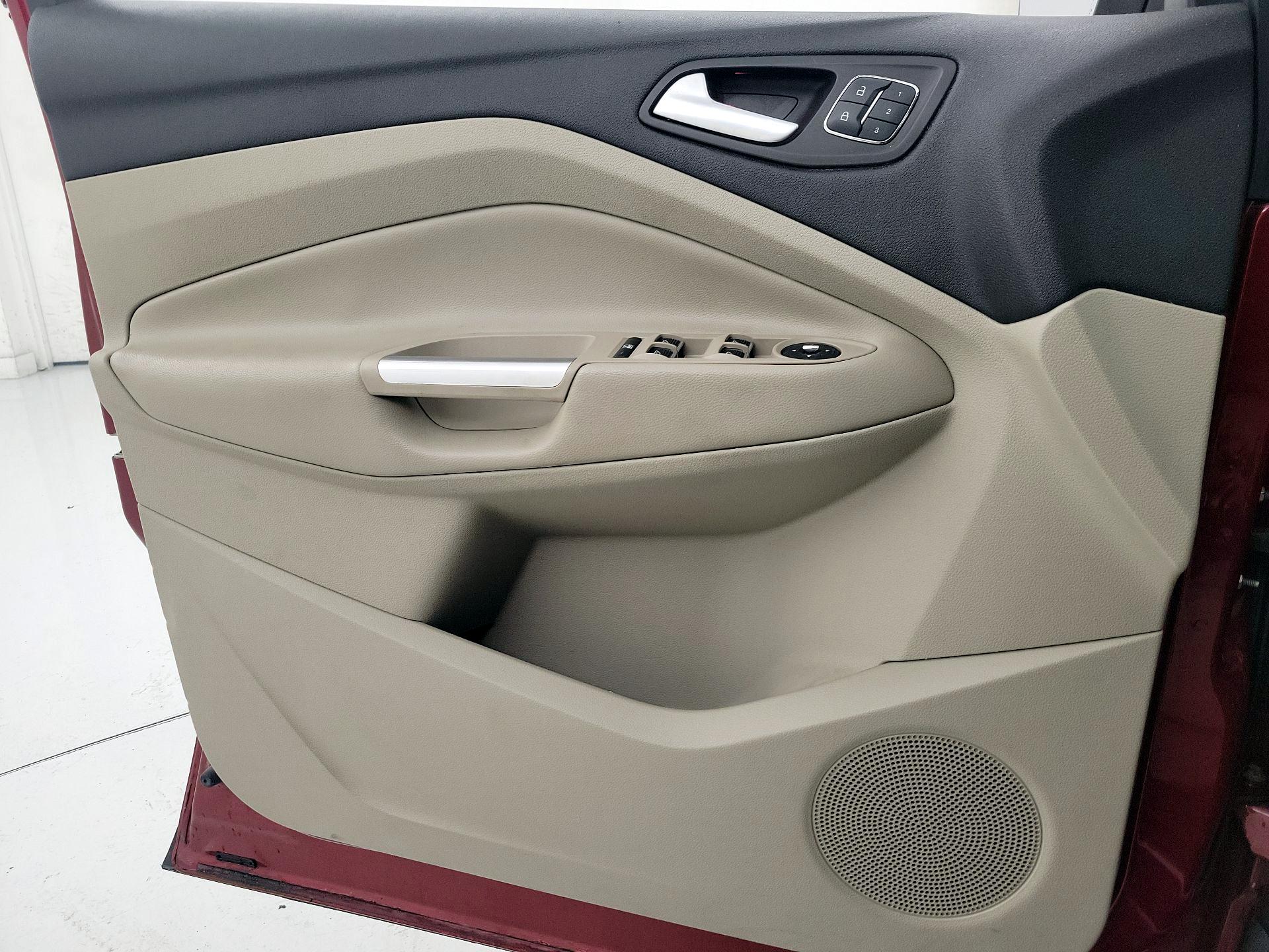 Thumbnail: 2014 Ford Escape - 12