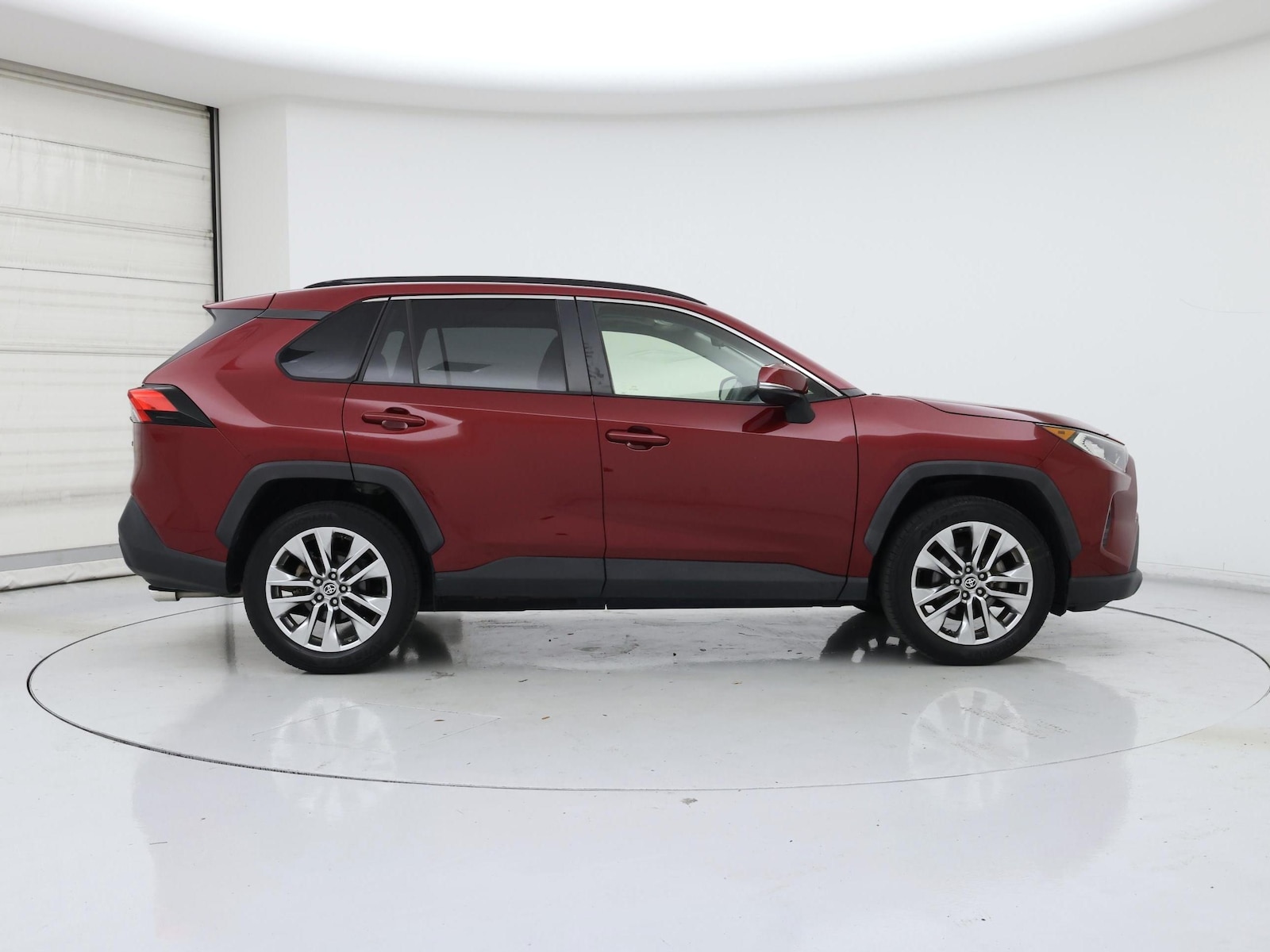2021 Toyota RAV4 XLE Premium - Photo 8