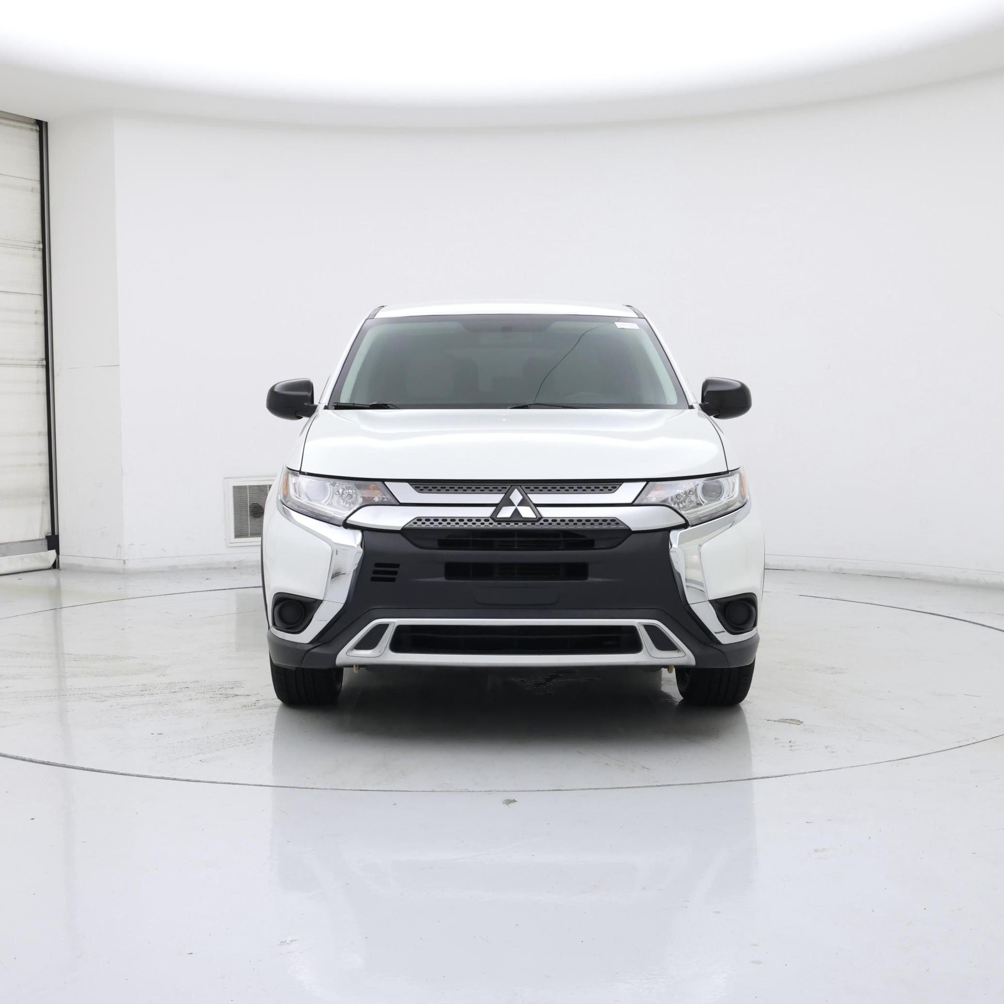Thumbnail: 2020 Mitsubishi Outlander - 5