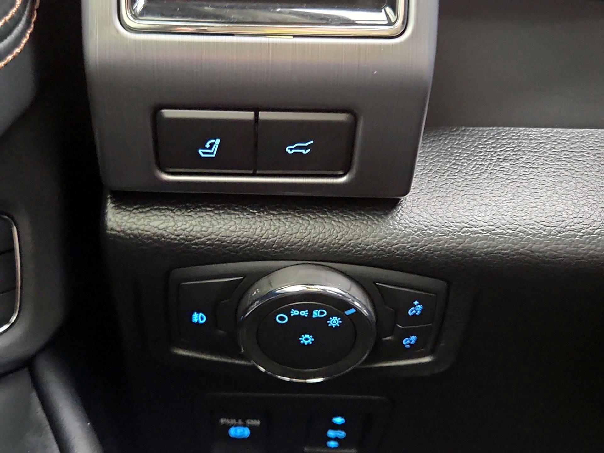 Thumbnail: 2020 Ford Expedition - 13