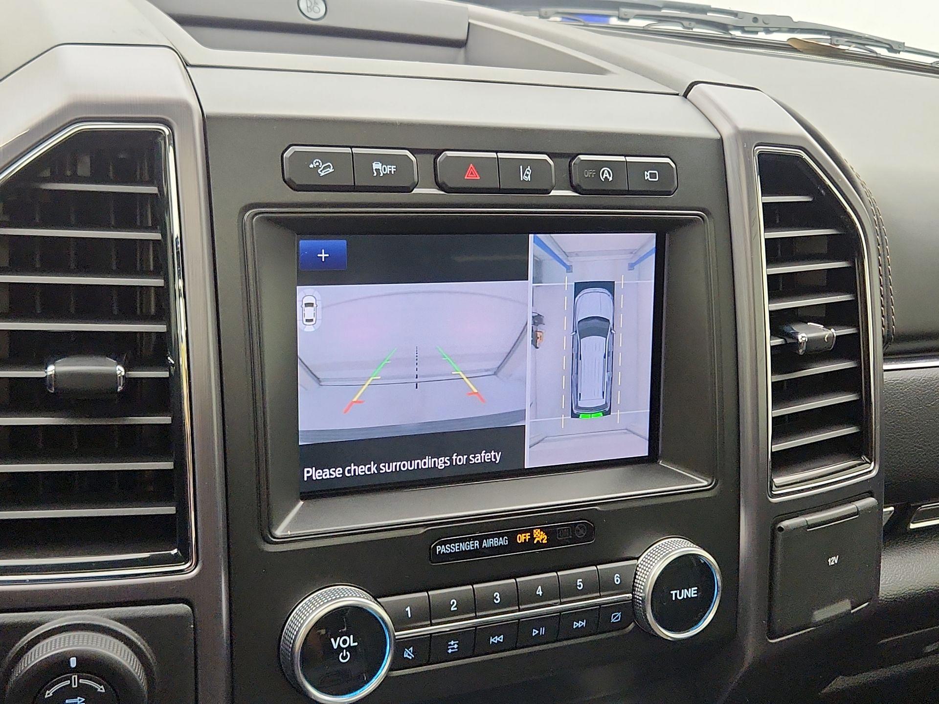 Thumbnail: 2020 Ford Expedition - 15