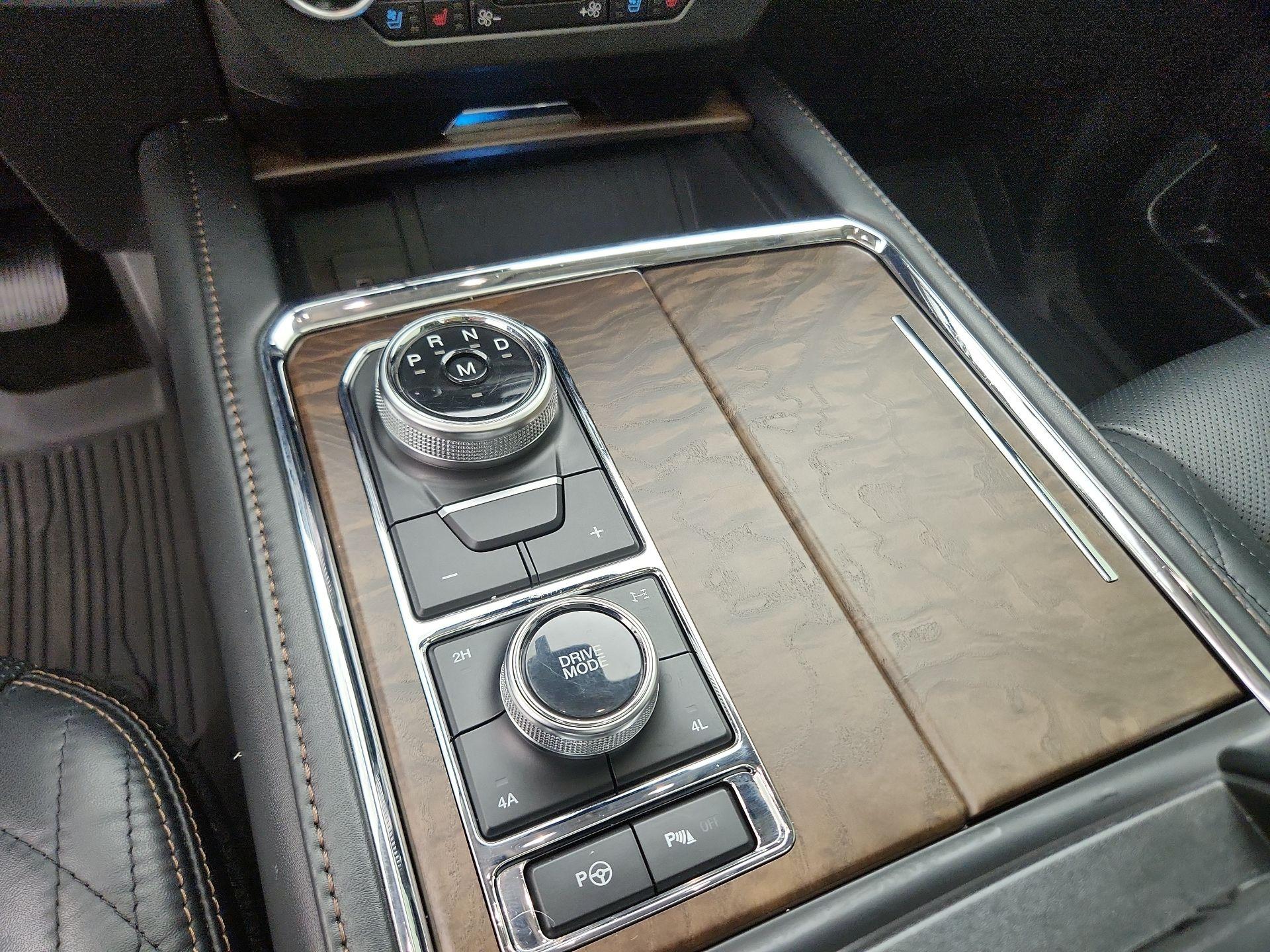 Thumbnail: 2020 Ford Expedition - 18