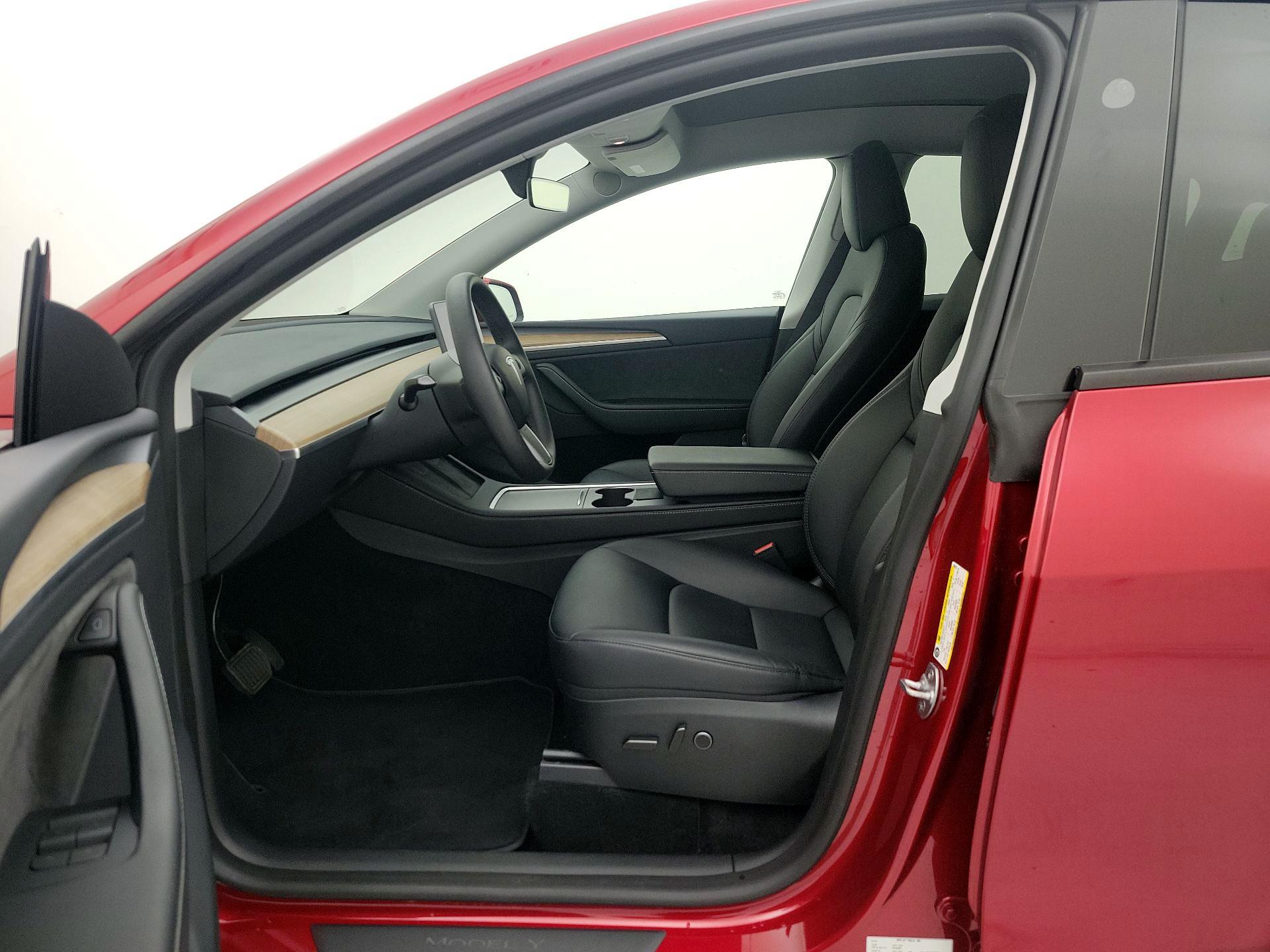 Thumbnail: 2024 Tesla Model Y - 11