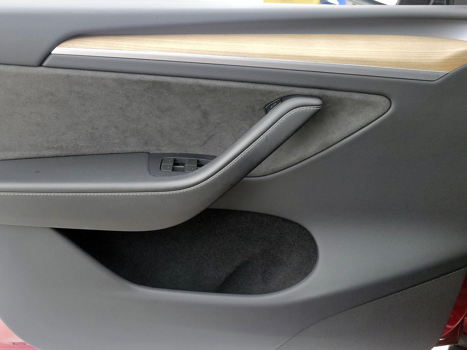 Thumbnail: 2024 Tesla Model Y - 12