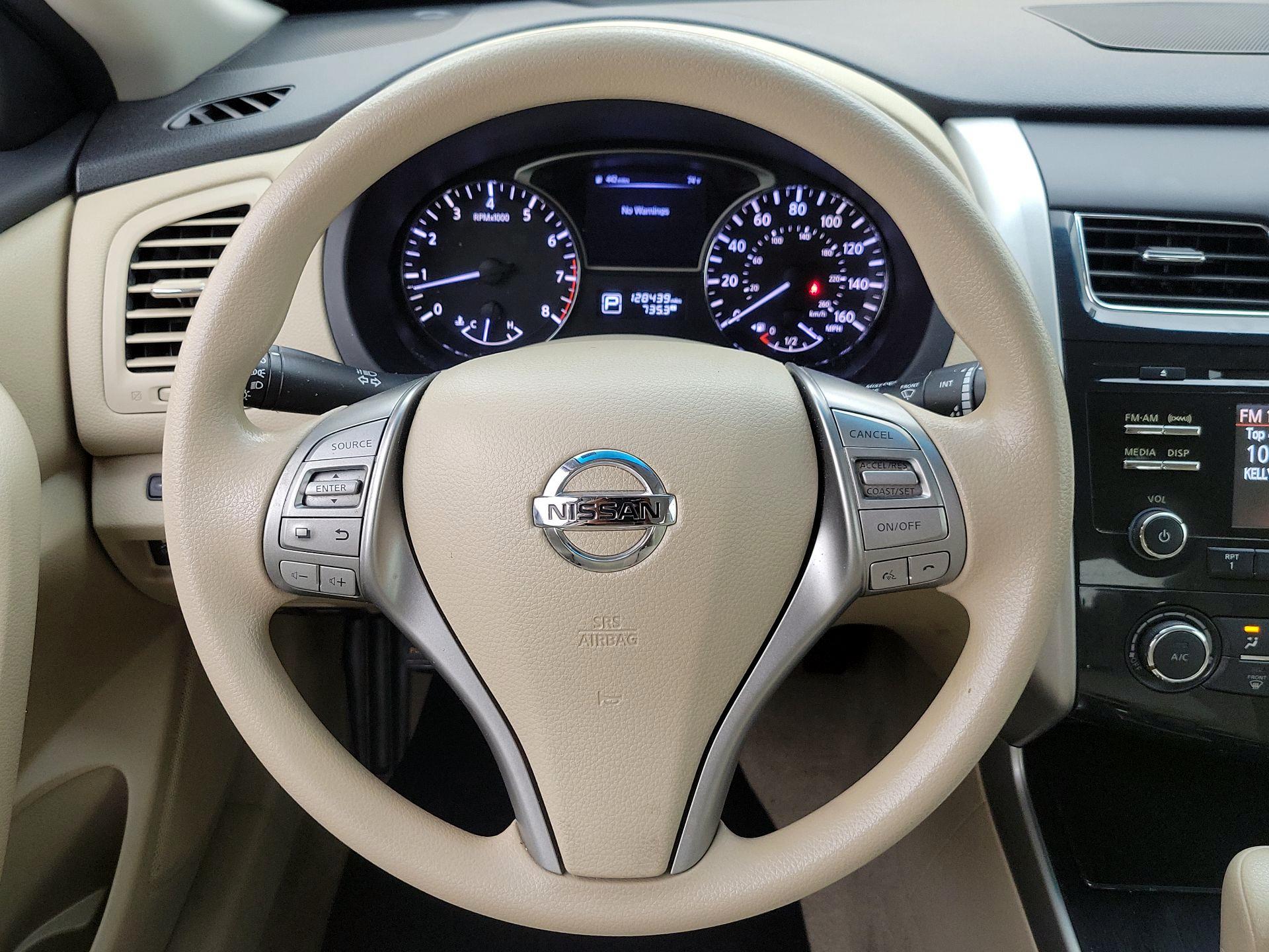 Thumbnail: 2014 Nissan Altima - 10
