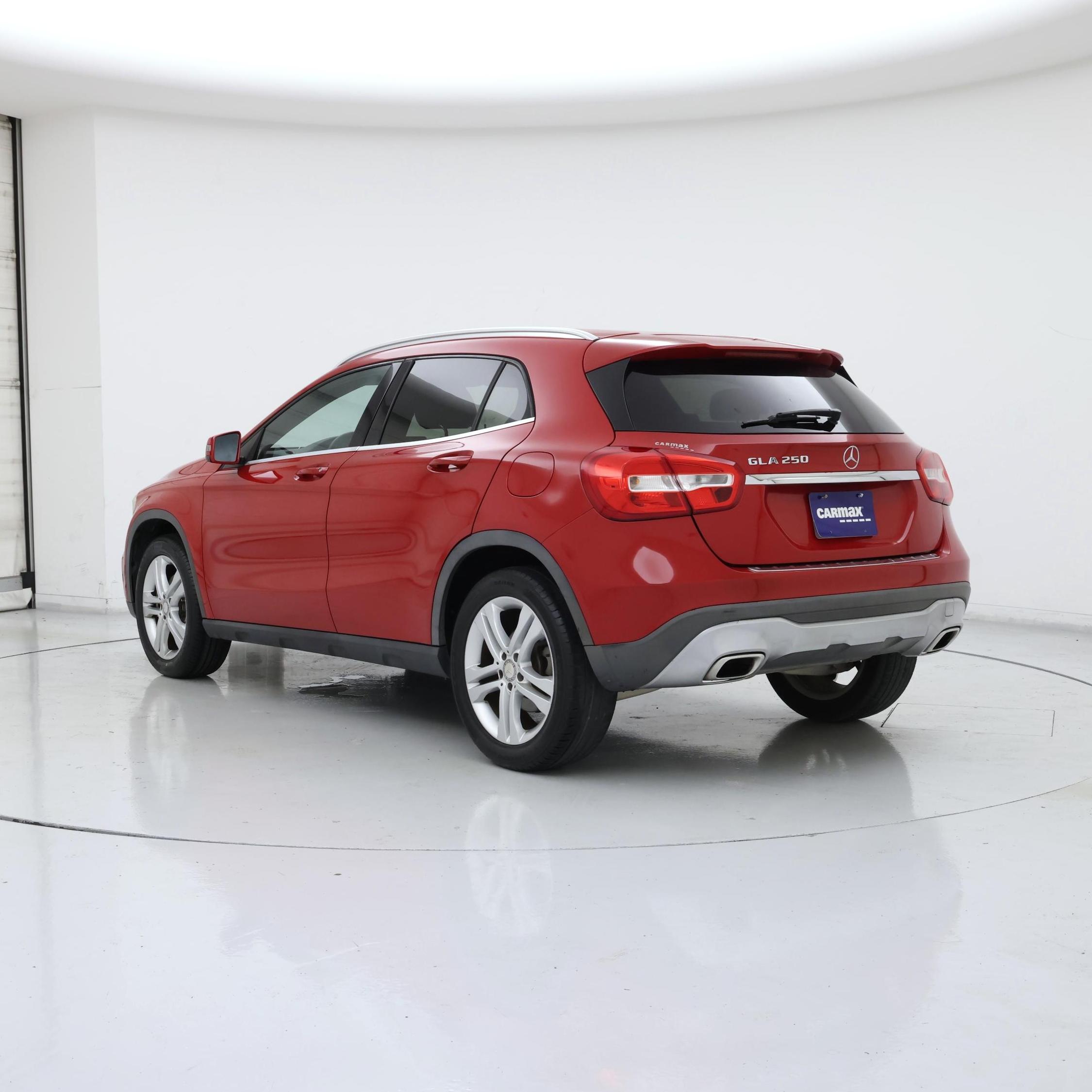 Thumbnail: 2018 Mercedes-Benz GLA - 2