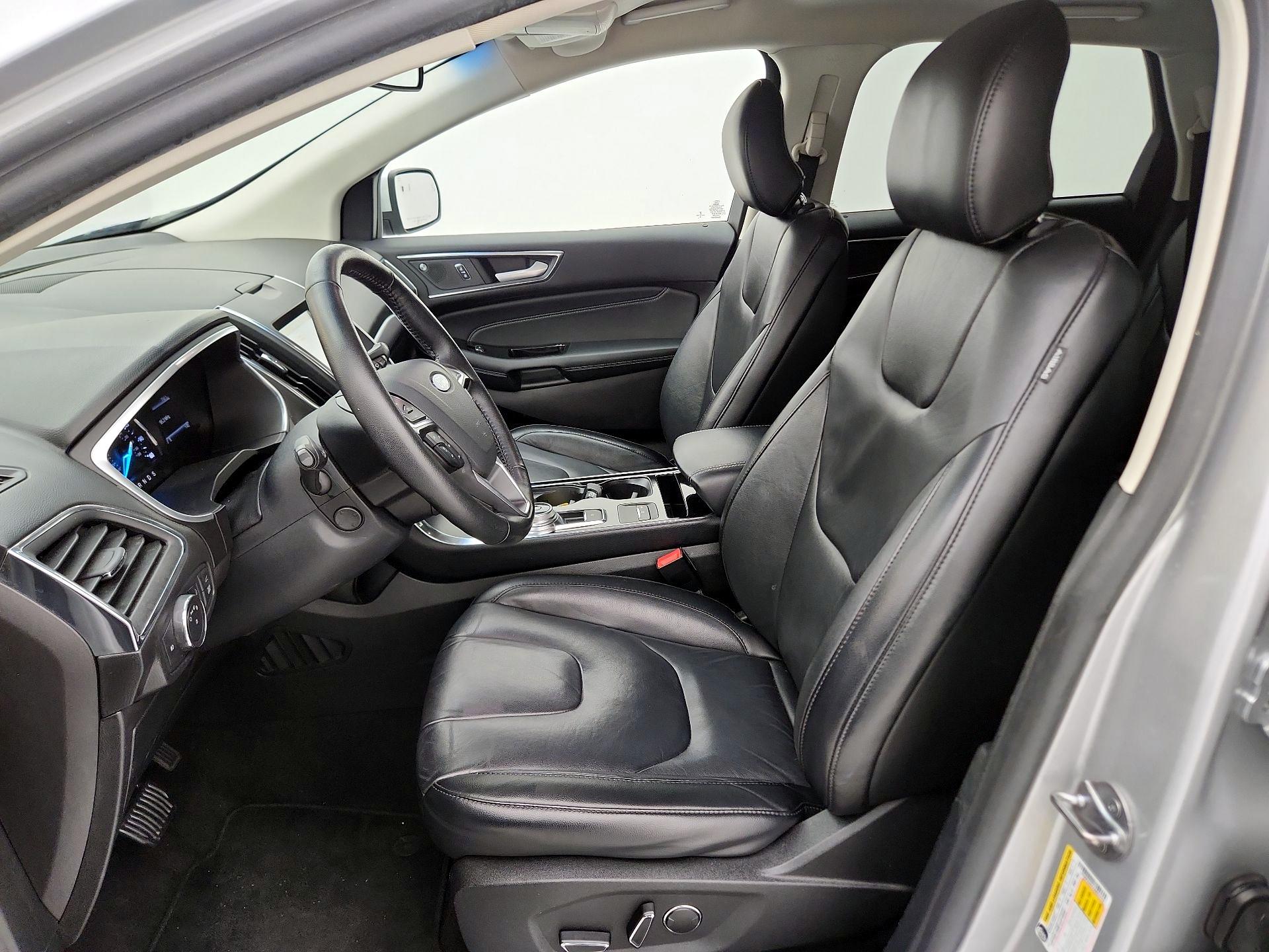 Thumbnail: 2019 Ford Edge - 11