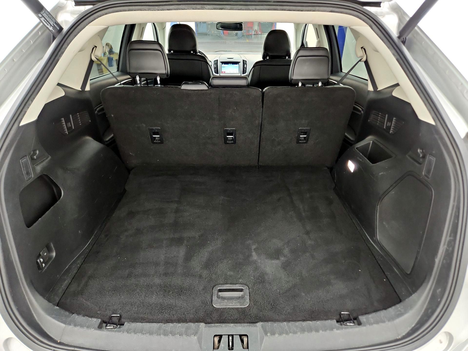 Thumbnail: 2019 Ford Edge - 20