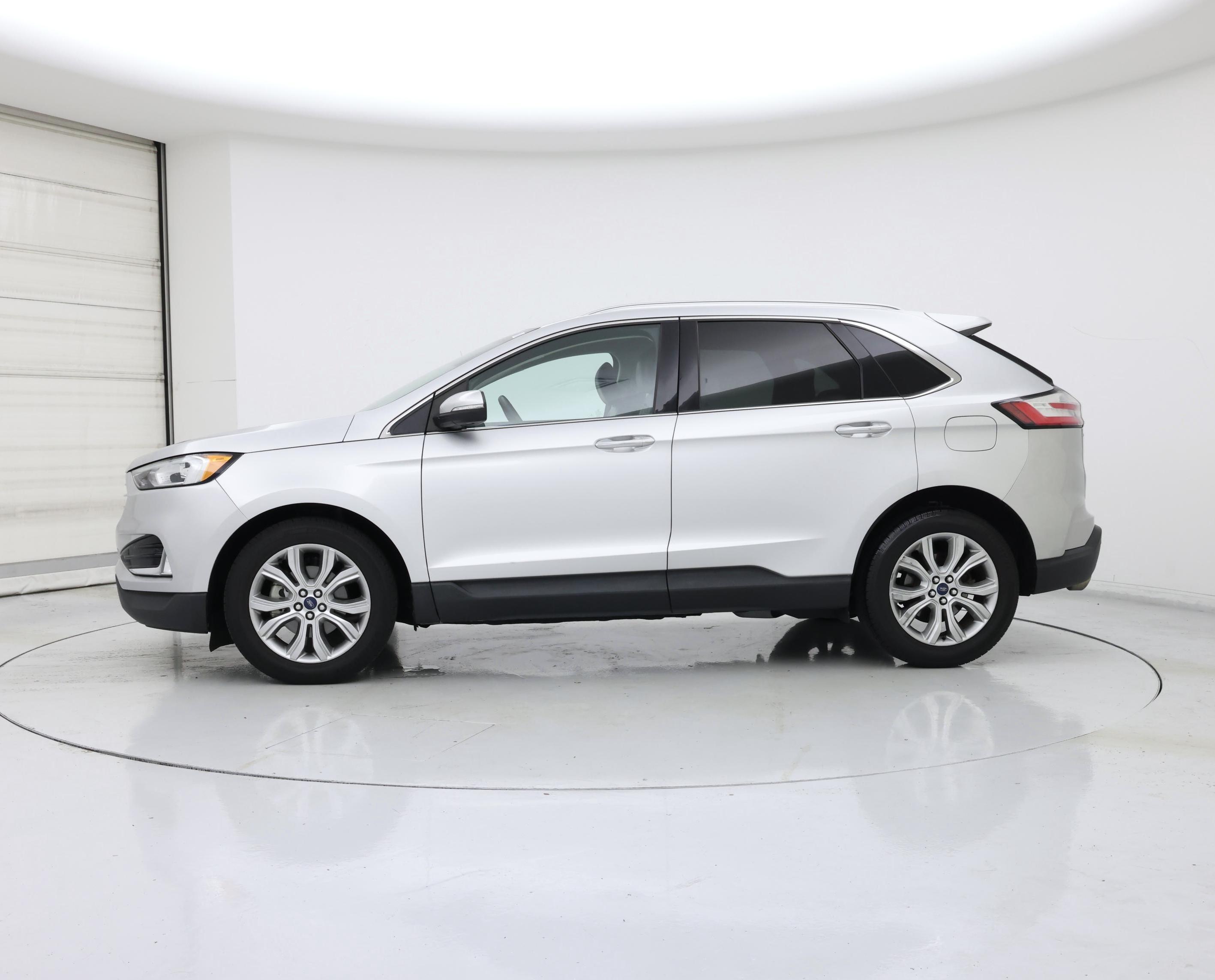 Thumbnail: 2019 Ford Edge - 3