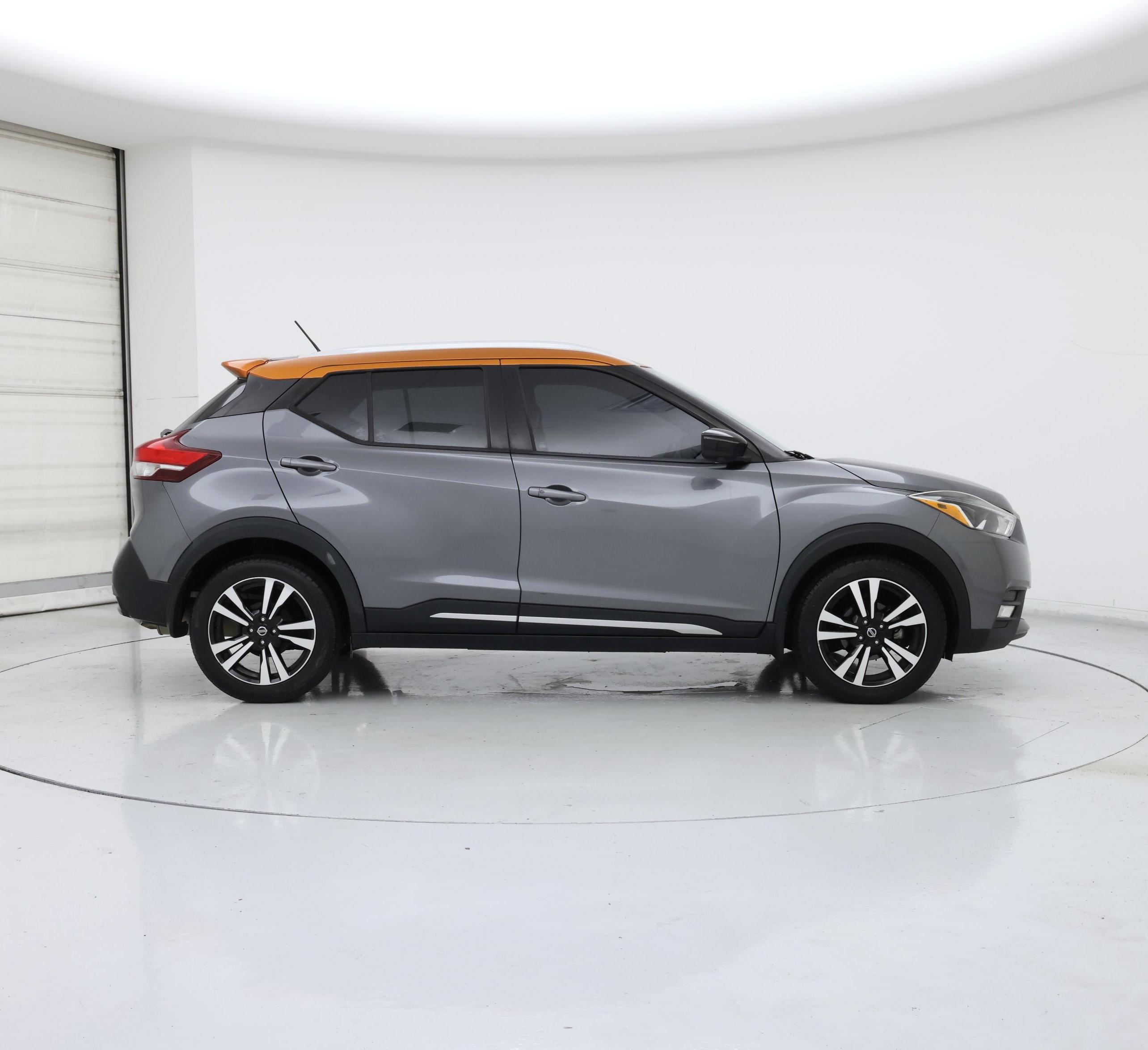 Thumbnail: 2018 Nissan Kicks - 7