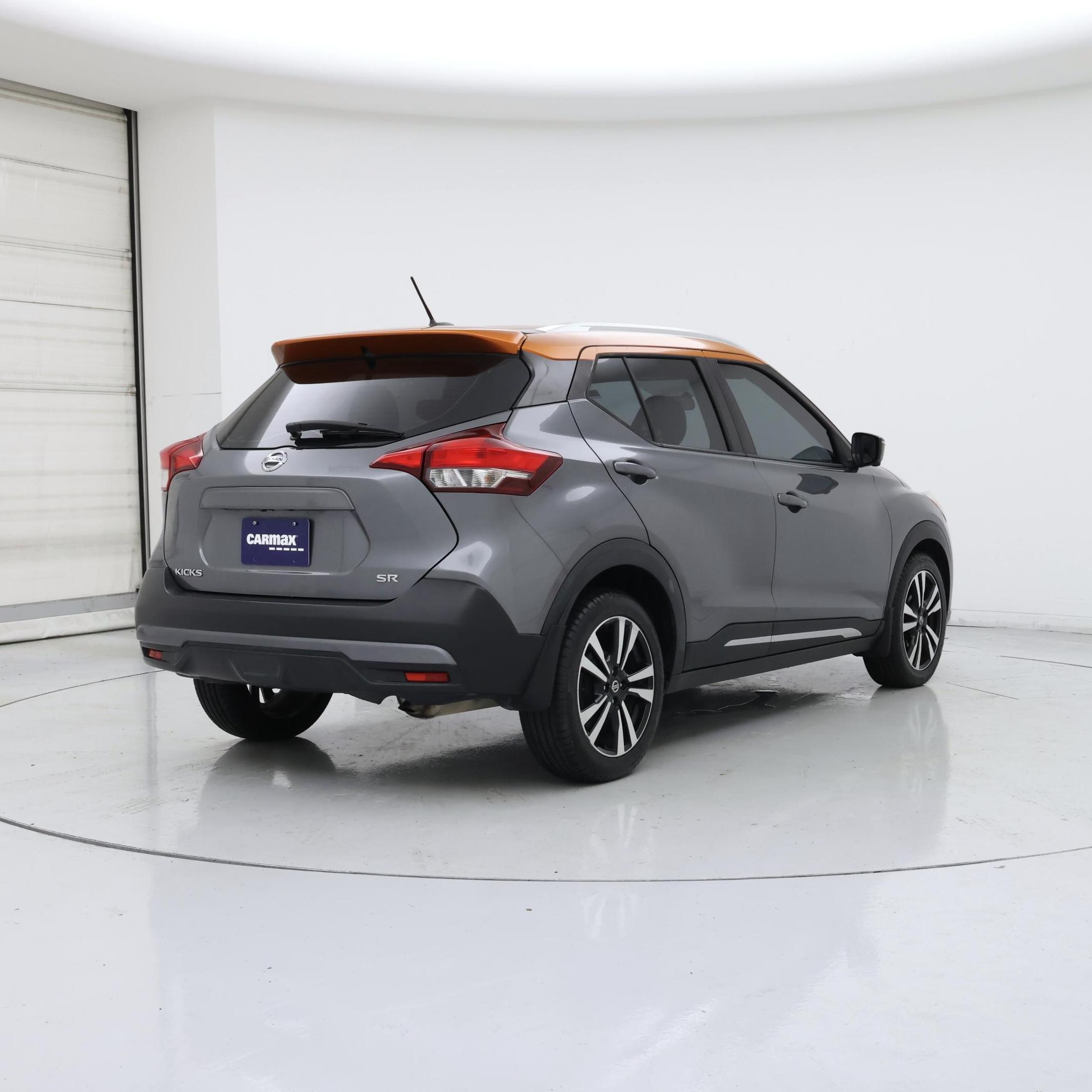 Thumbnail: 2018 Nissan Kicks - 8