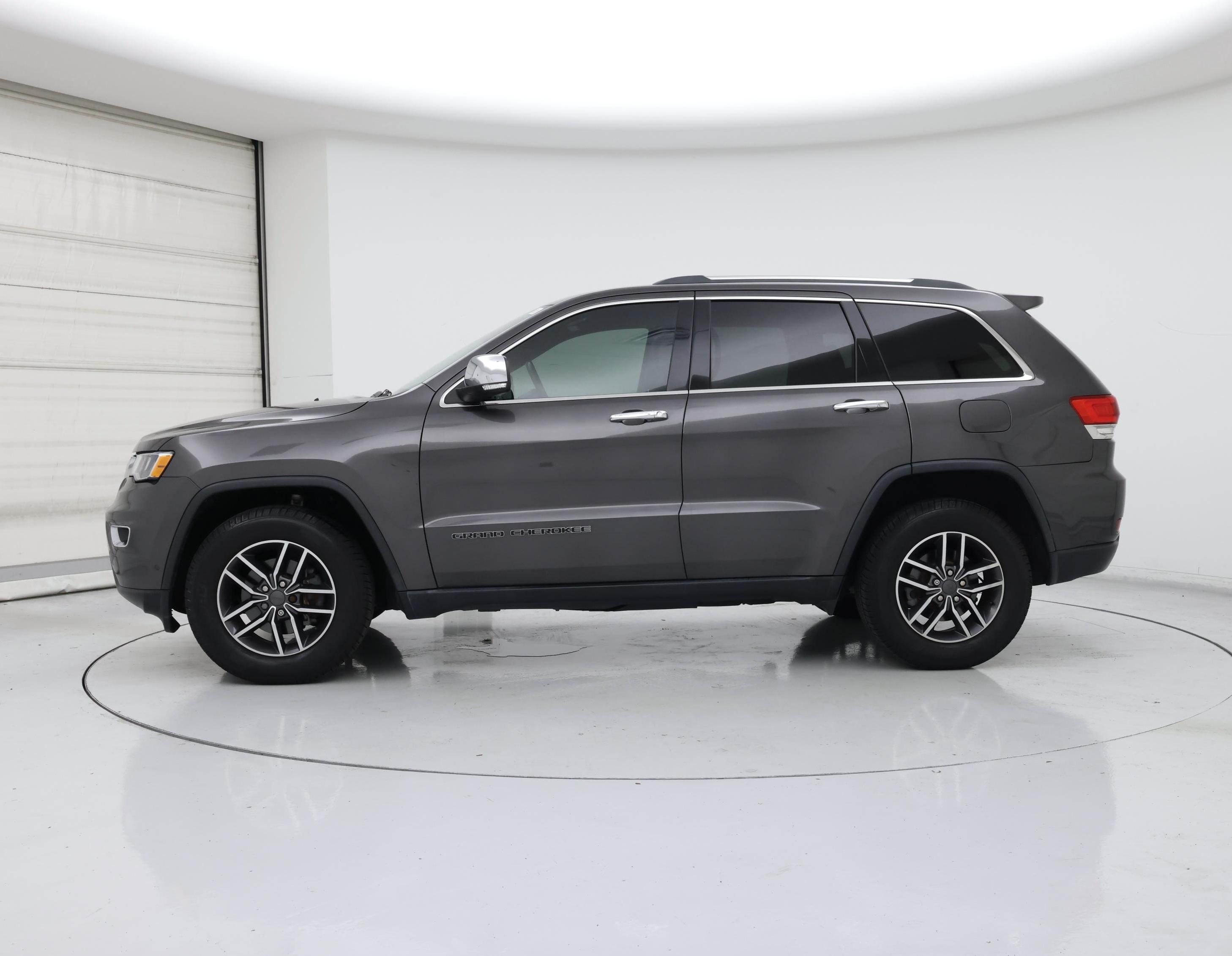 Thumbnail: 2019 Jeep Grand Cherokee - 3