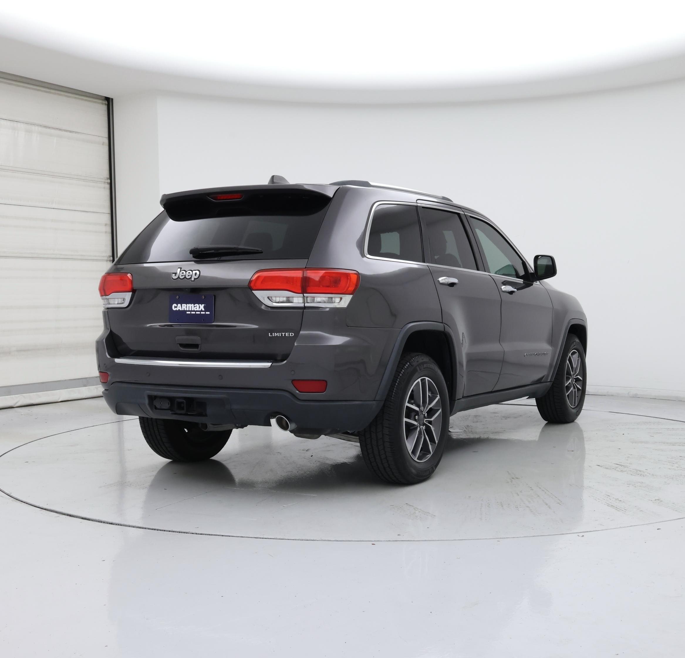 Thumbnail: 2019 Jeep Grand Cherokee - 8