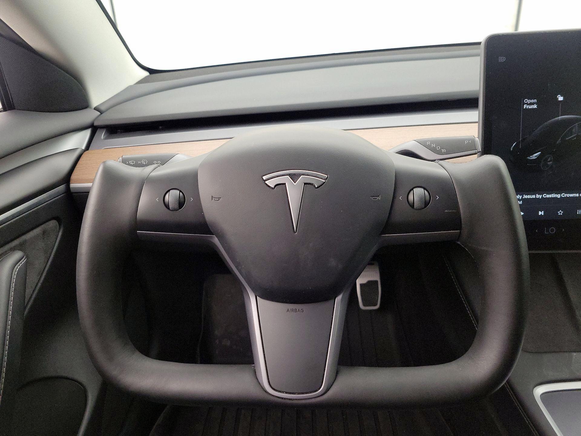Thumbnail: 2023 Tesla Model 3 - 10