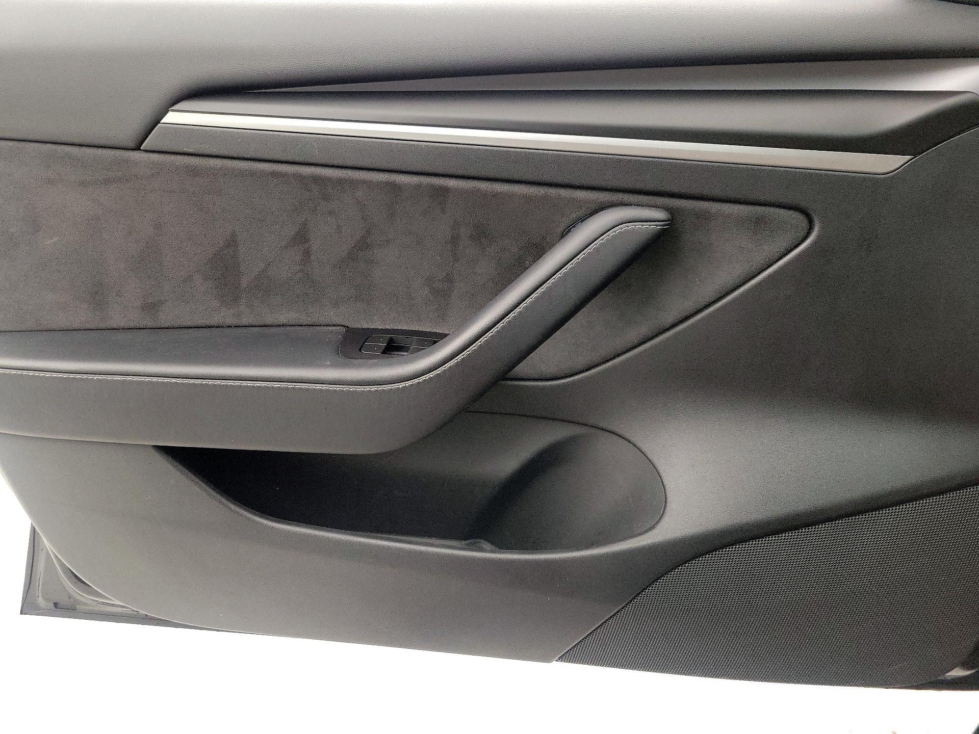 Thumbnail: 2023 Tesla Model 3 - 12
