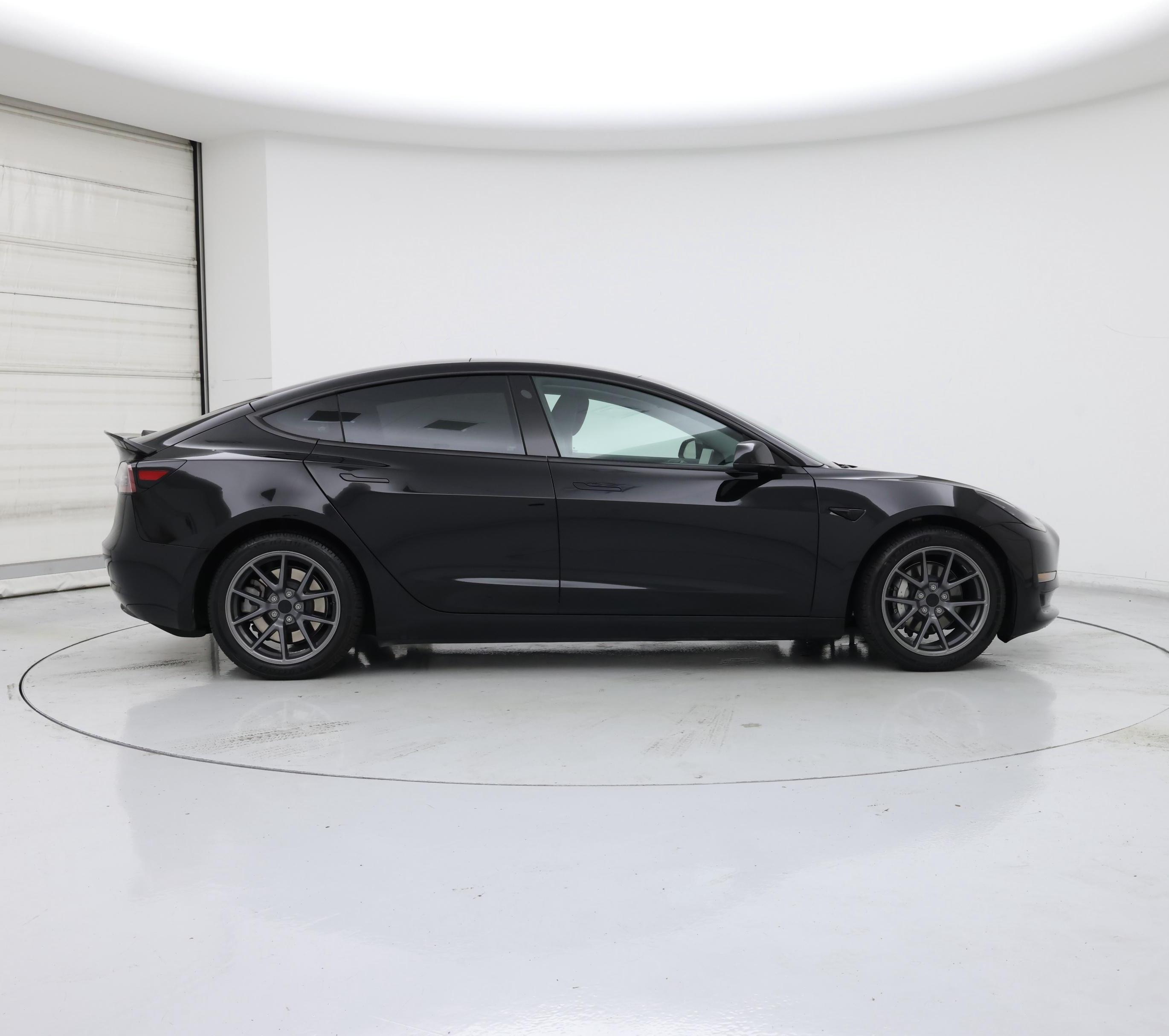 Thumbnail: 2023 Tesla Model 3 - 7
